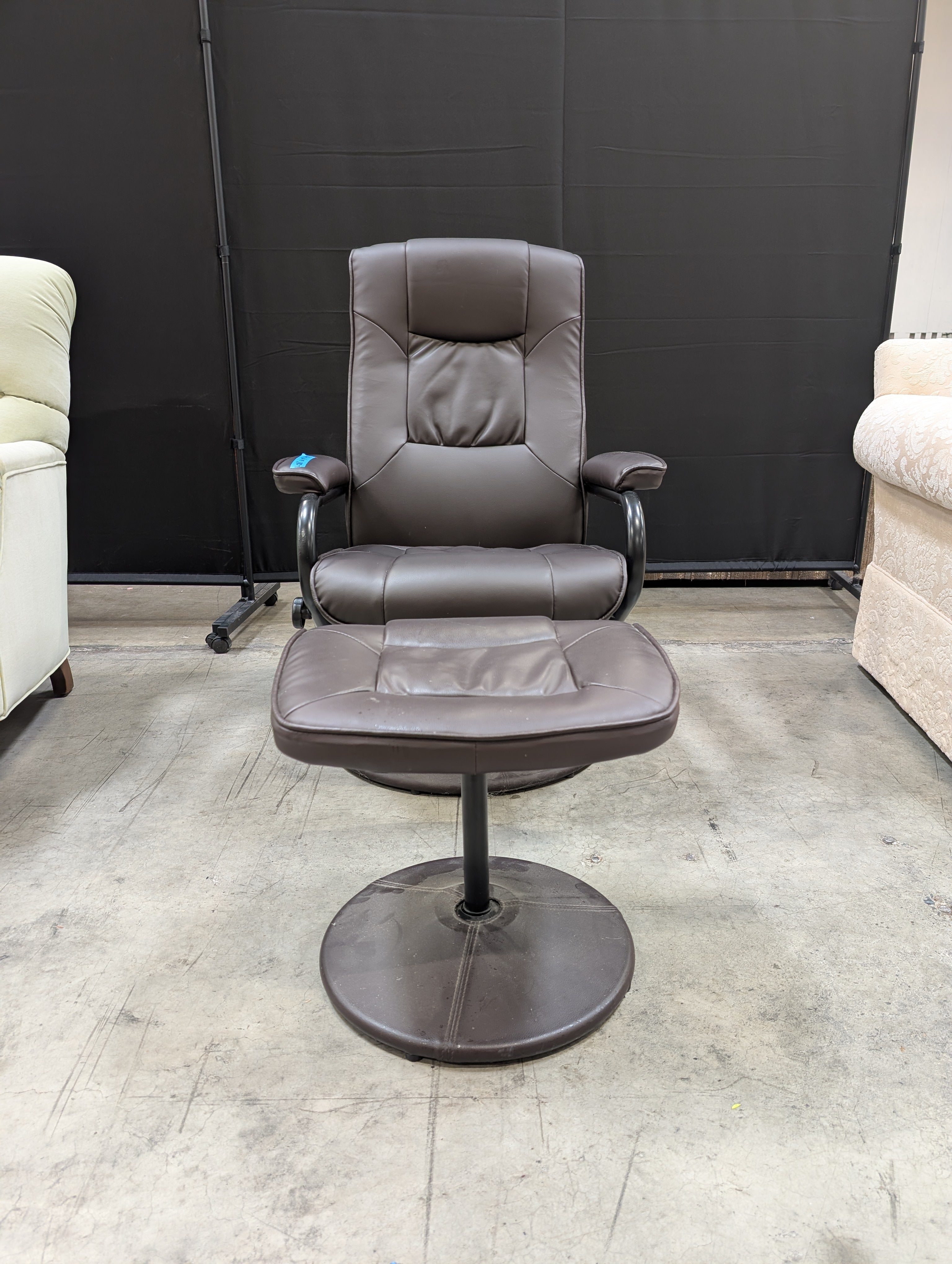 Padded Swivel Recliner Chair with Matching Ottoman