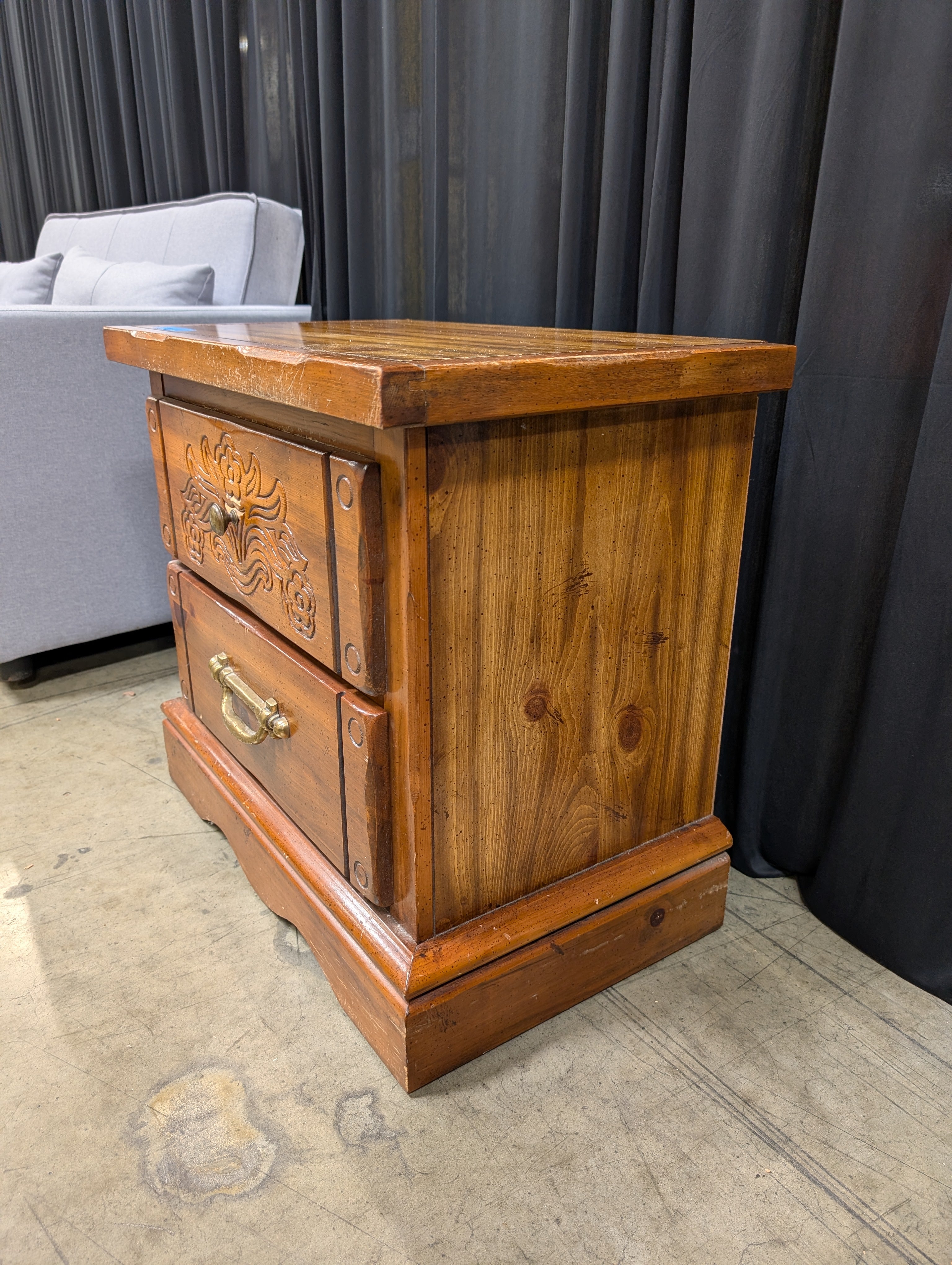 Traditional Carved Wood Nightstand with Brass Hardware