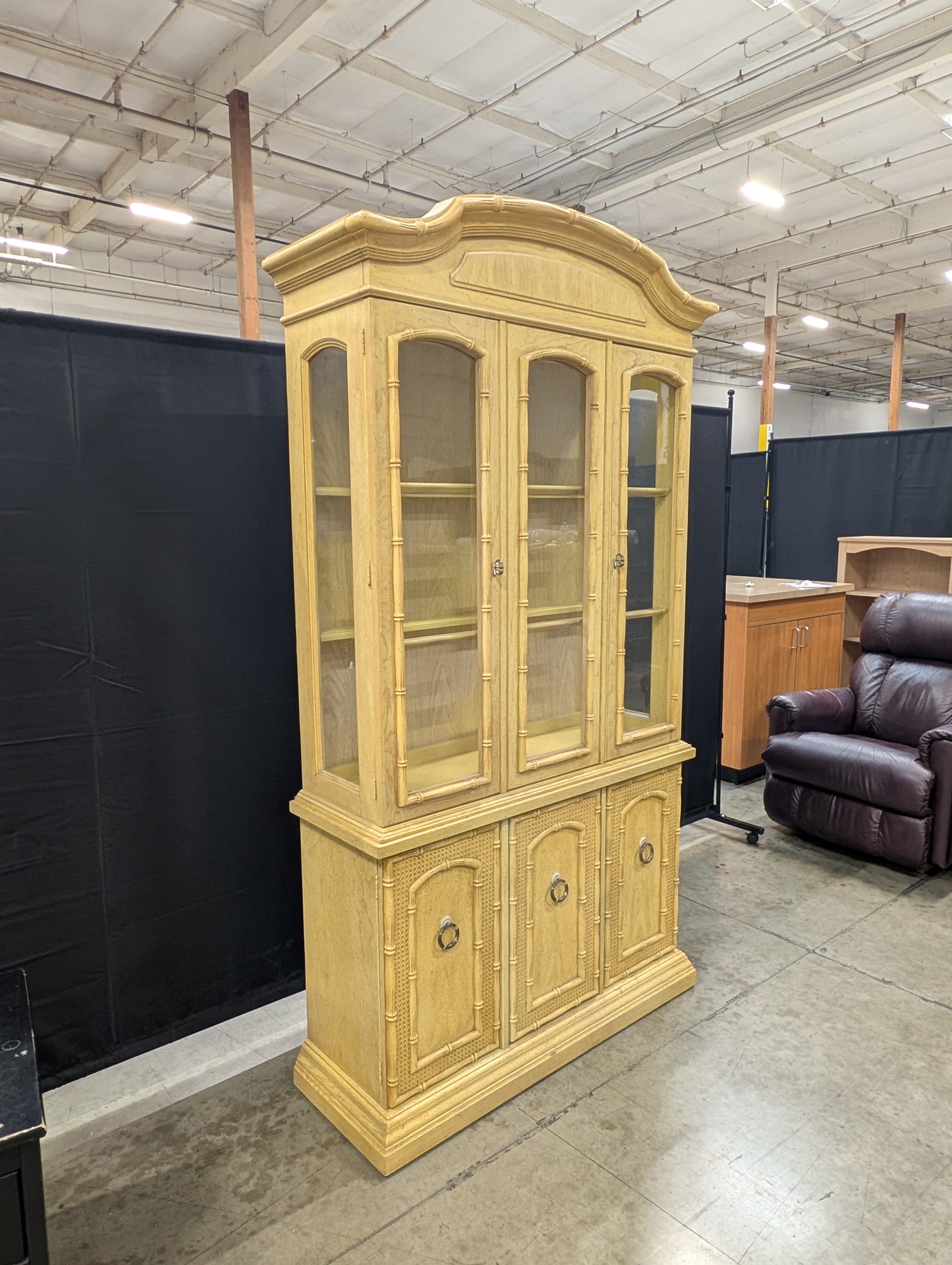 Vintage Chinoiserie Style Display Cabinet with Bamboo Detailing