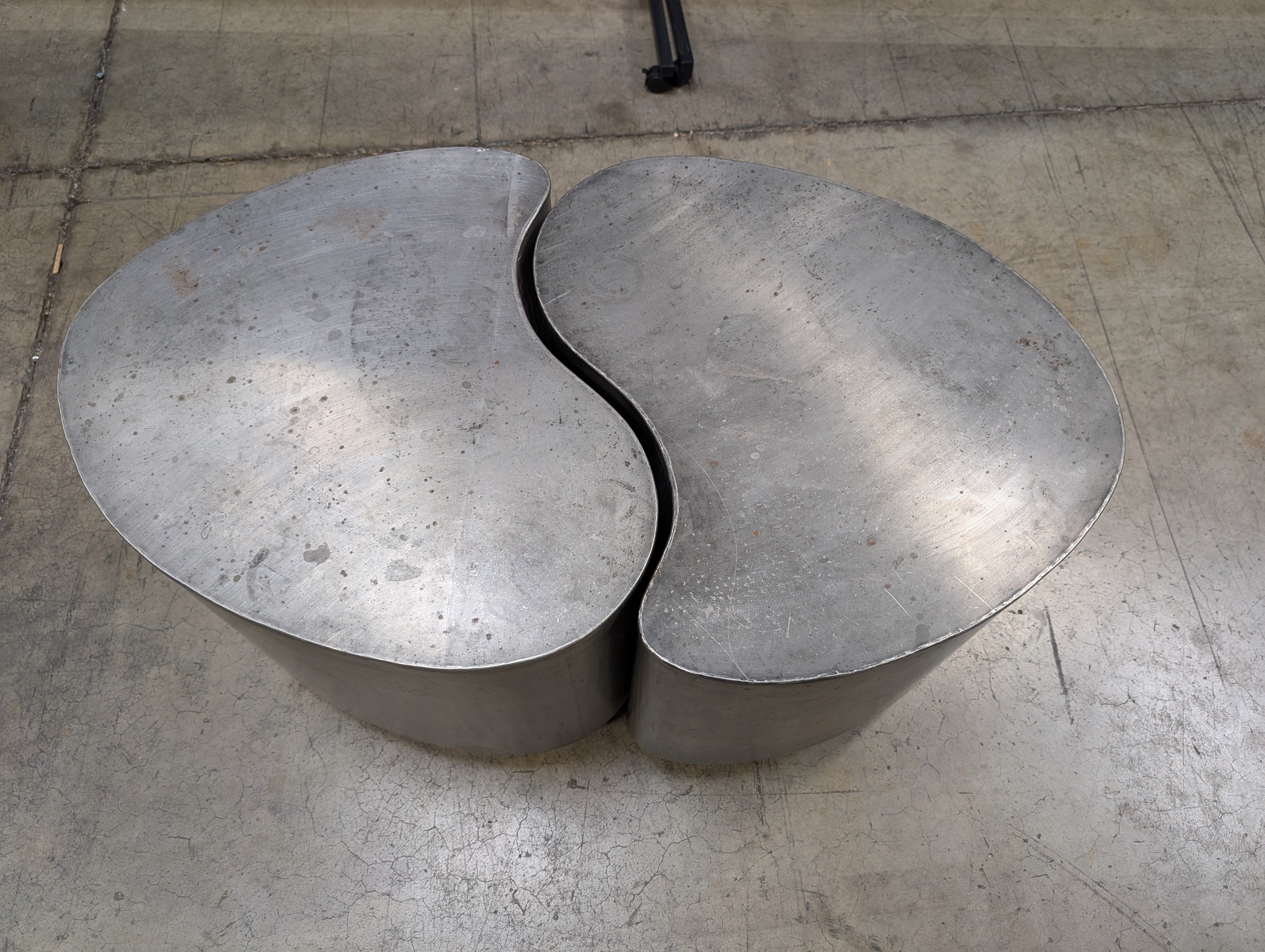Contemporary Organic Shape Dark Grey Metal Coffee Table Set