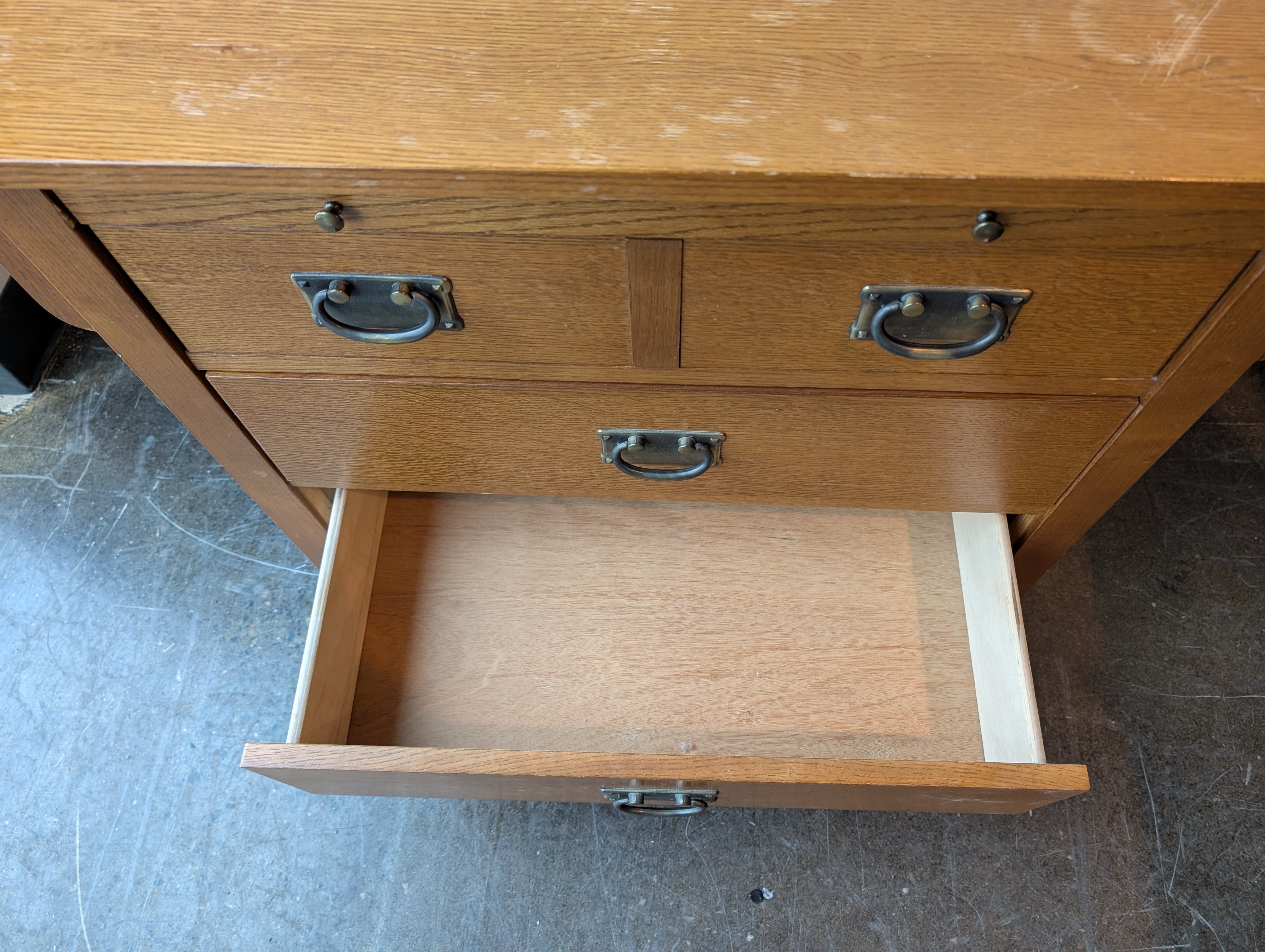 Sturdy Mission Style Oak Wood Bassett Chest of Drawers