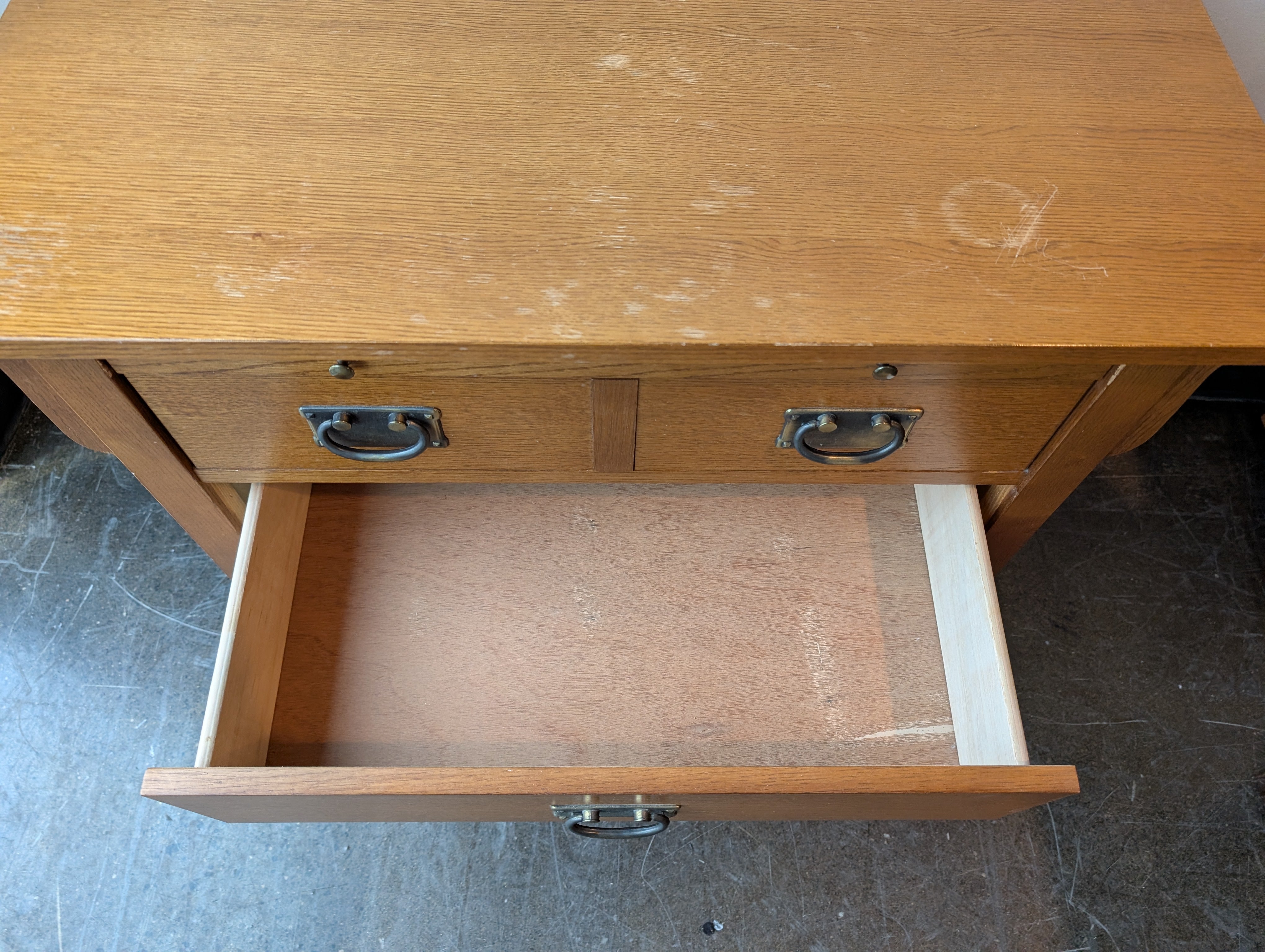 Sturdy Mission Style Oak Wood Bassett Chest of Drawers