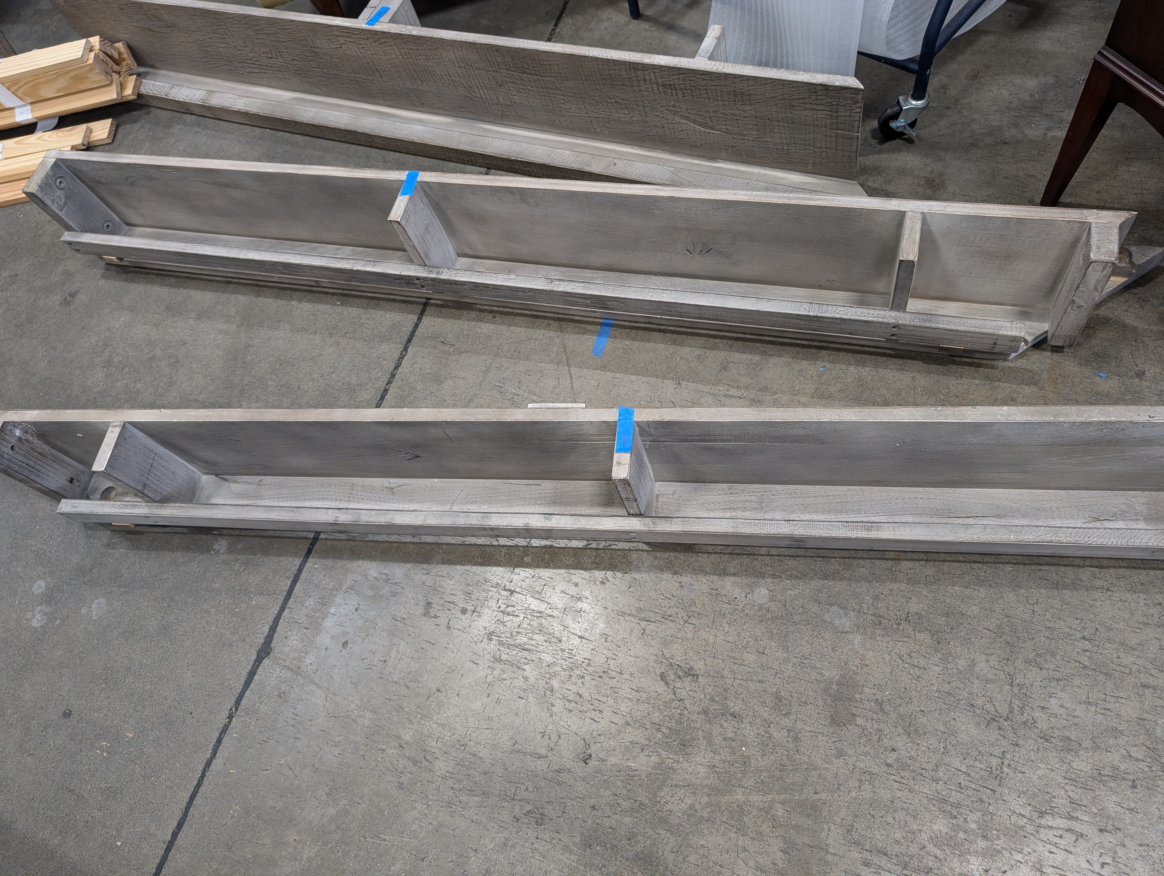 Restoration Hardware Reclaimed Russian Oak Platform Bed Frame - California King - Good Condition
