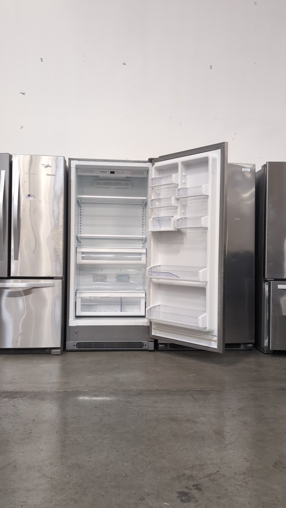 FRIGIDAIRE GALLERY Stainless Steel Refrigerator Appliance