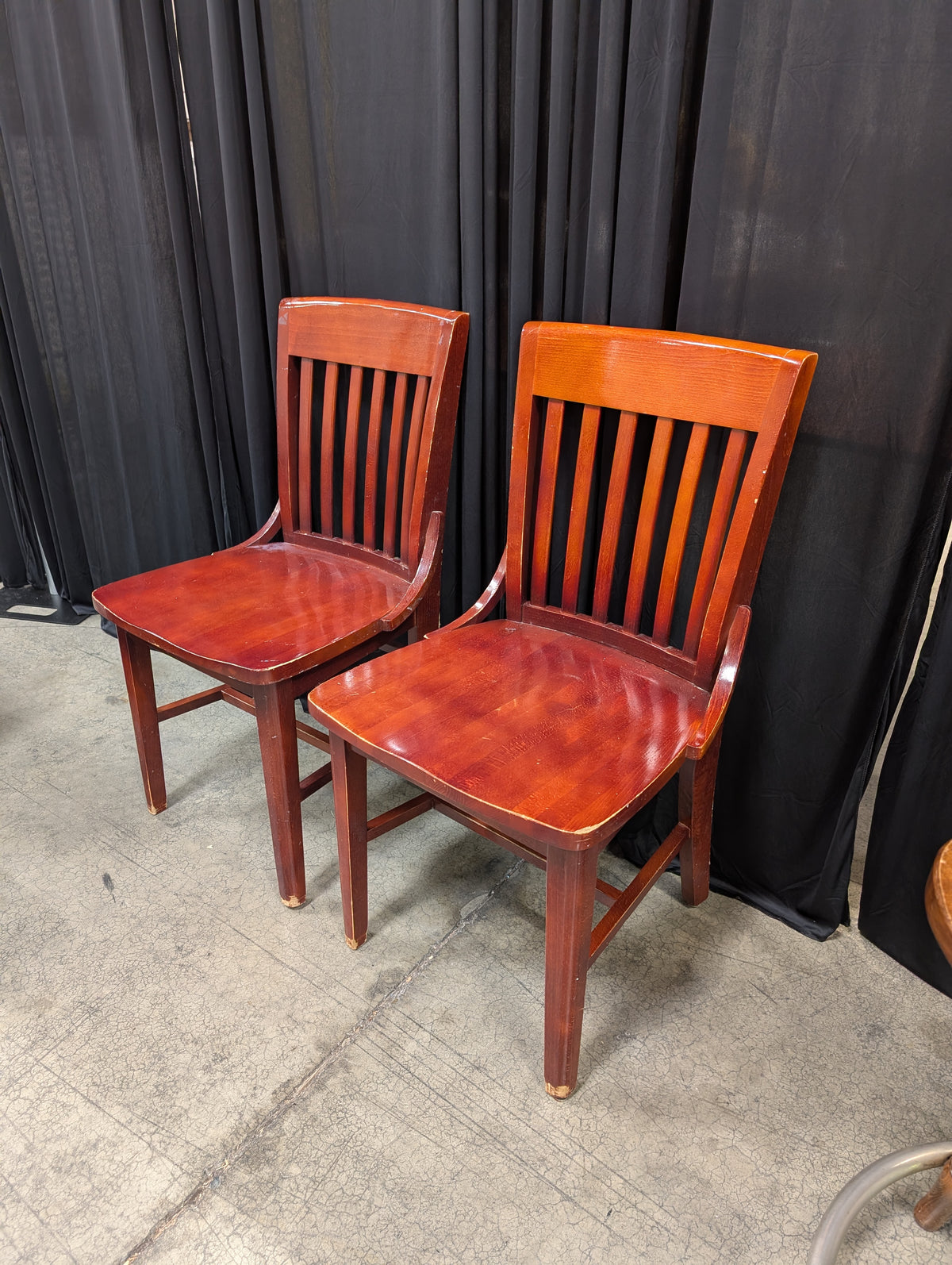 Pair of Slat Back Wooden Dining Chair in Cherry