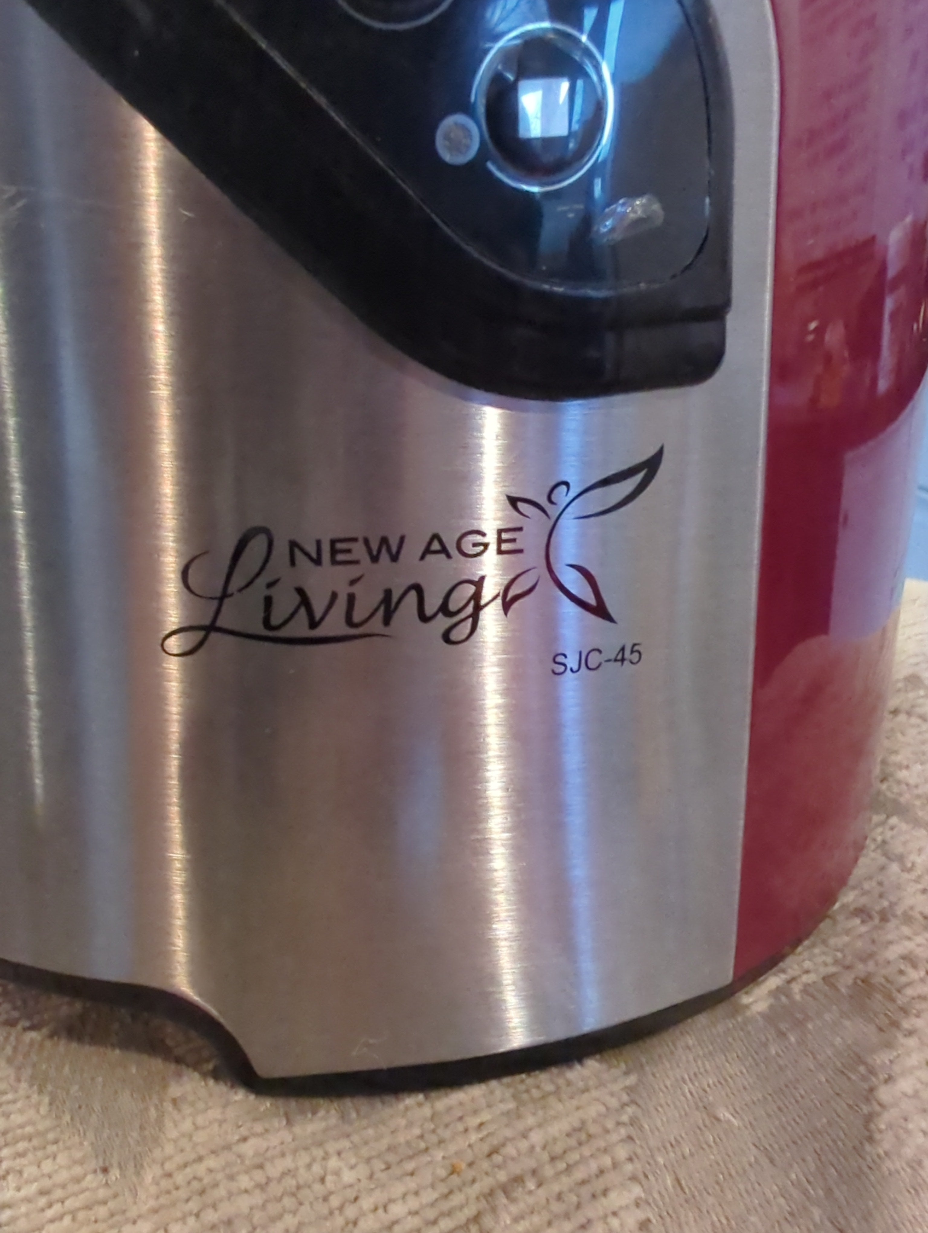 NEW AGE Living SJC-45 Slow Masticating Juicer Machine