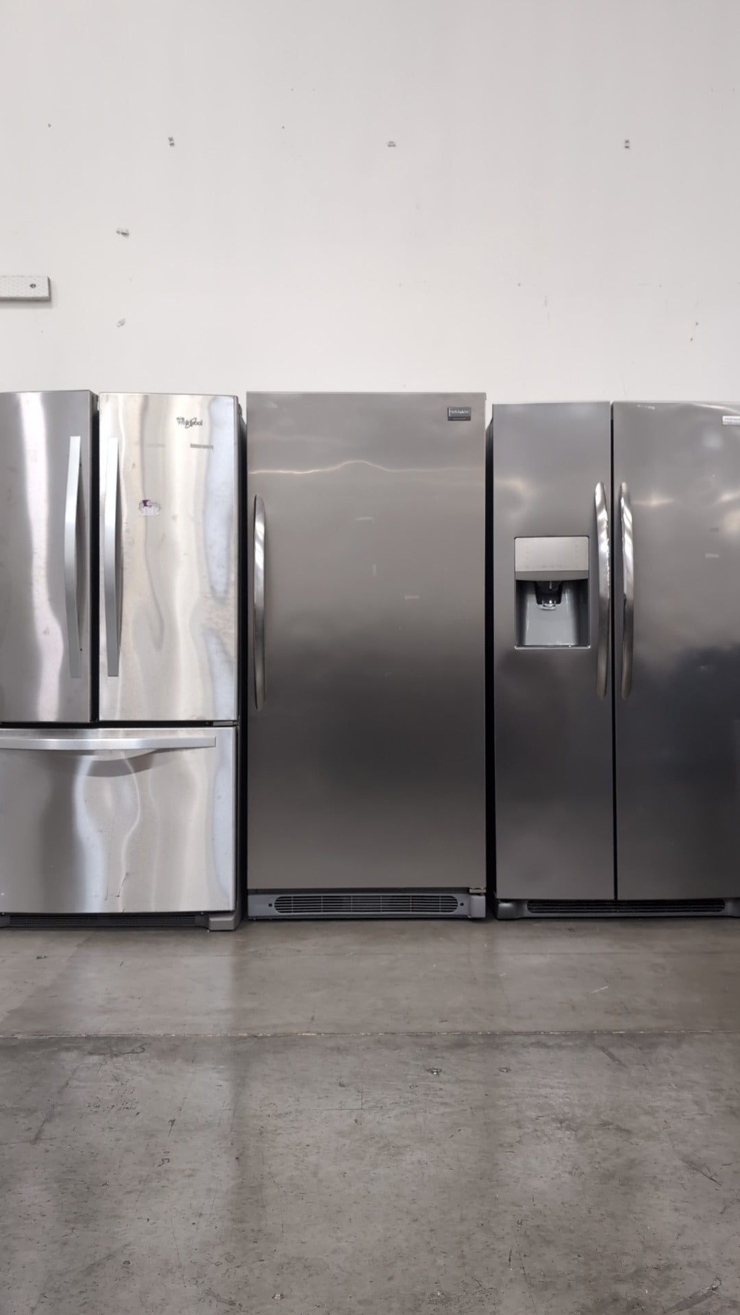 FRIGIDAIRE GALLERY Stainless Steel Refrigerator Appliance
