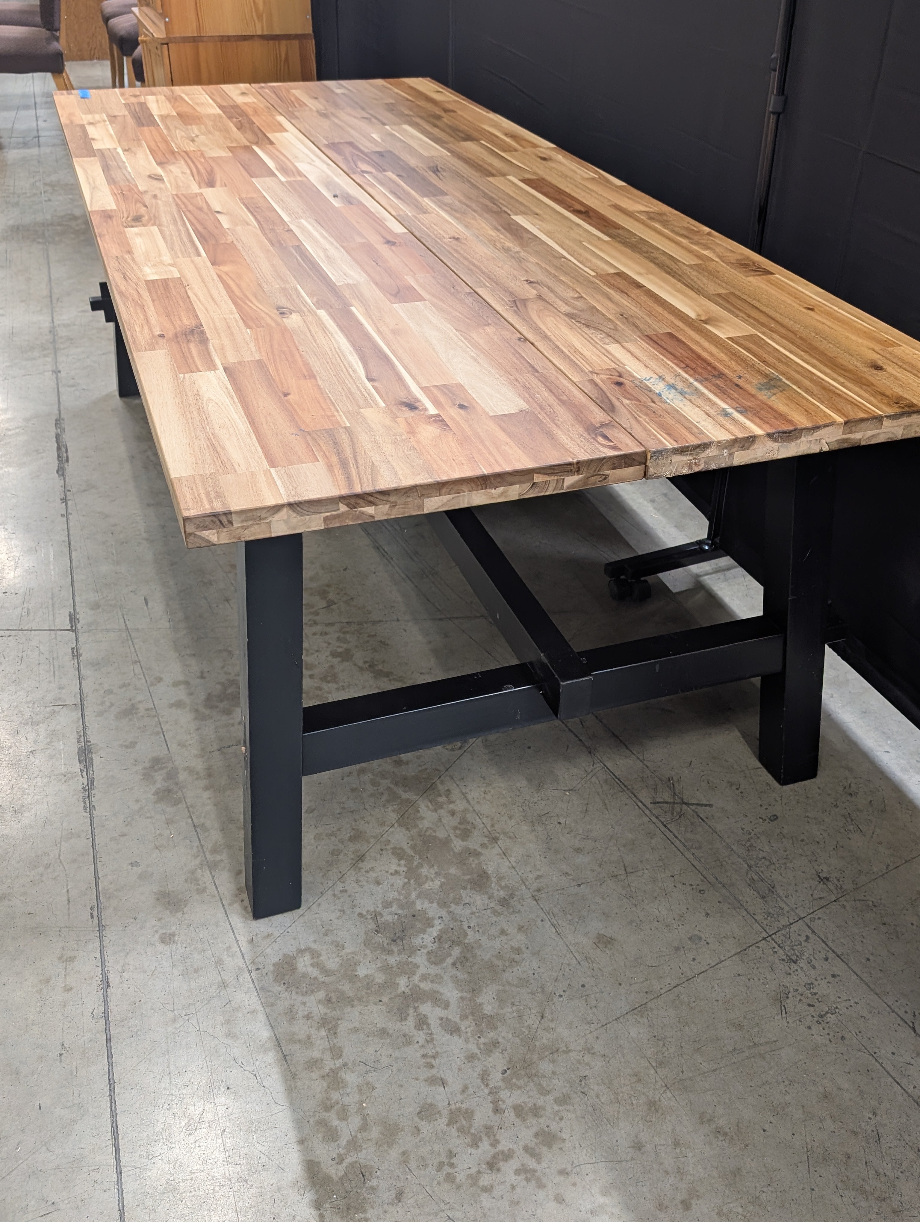 IKEA SKOGSTA Dining Table - Aracia Top with Sturdy Base - 92.5" Wide