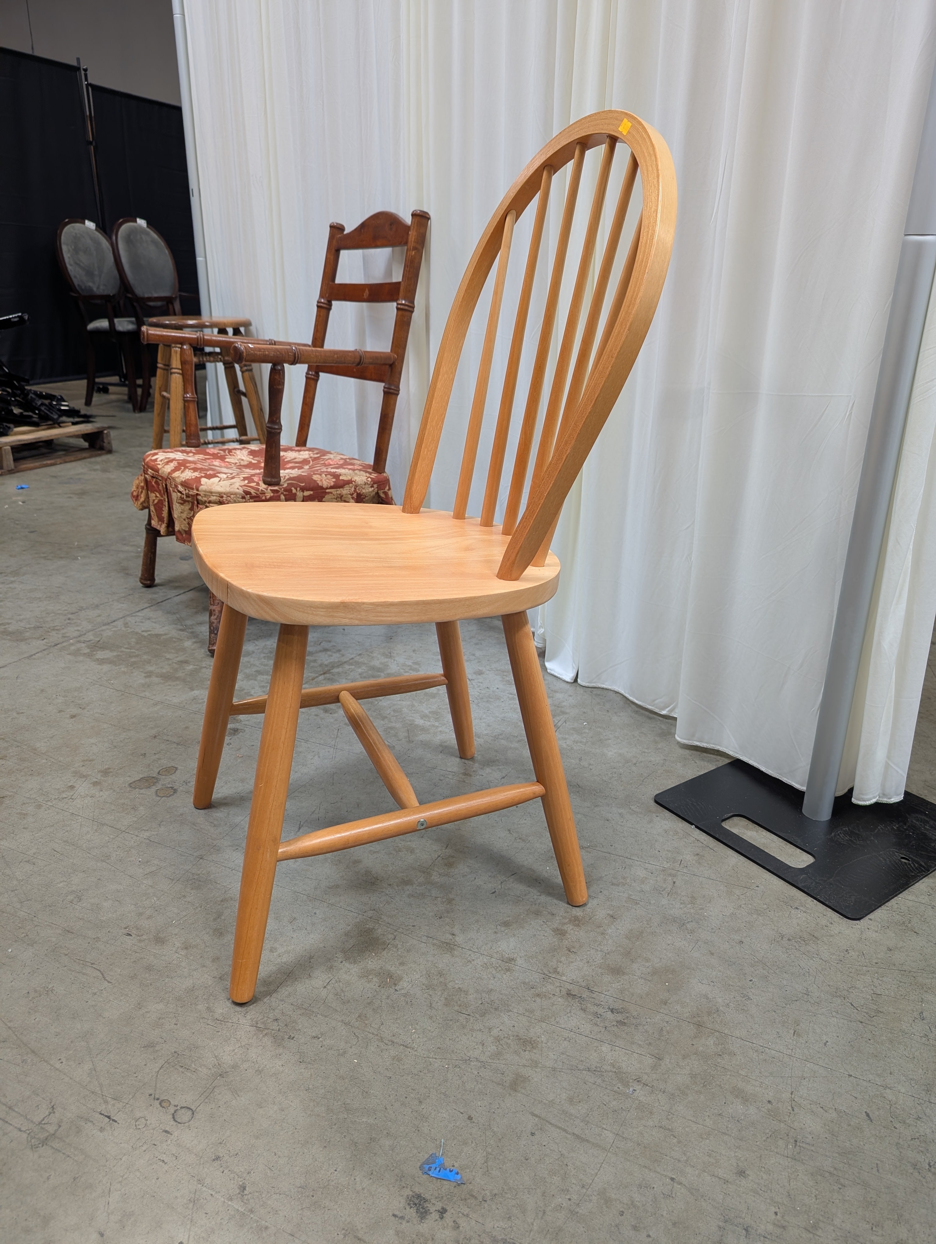 Classic Natural Wood Spindle Back Windsor Dining Chair