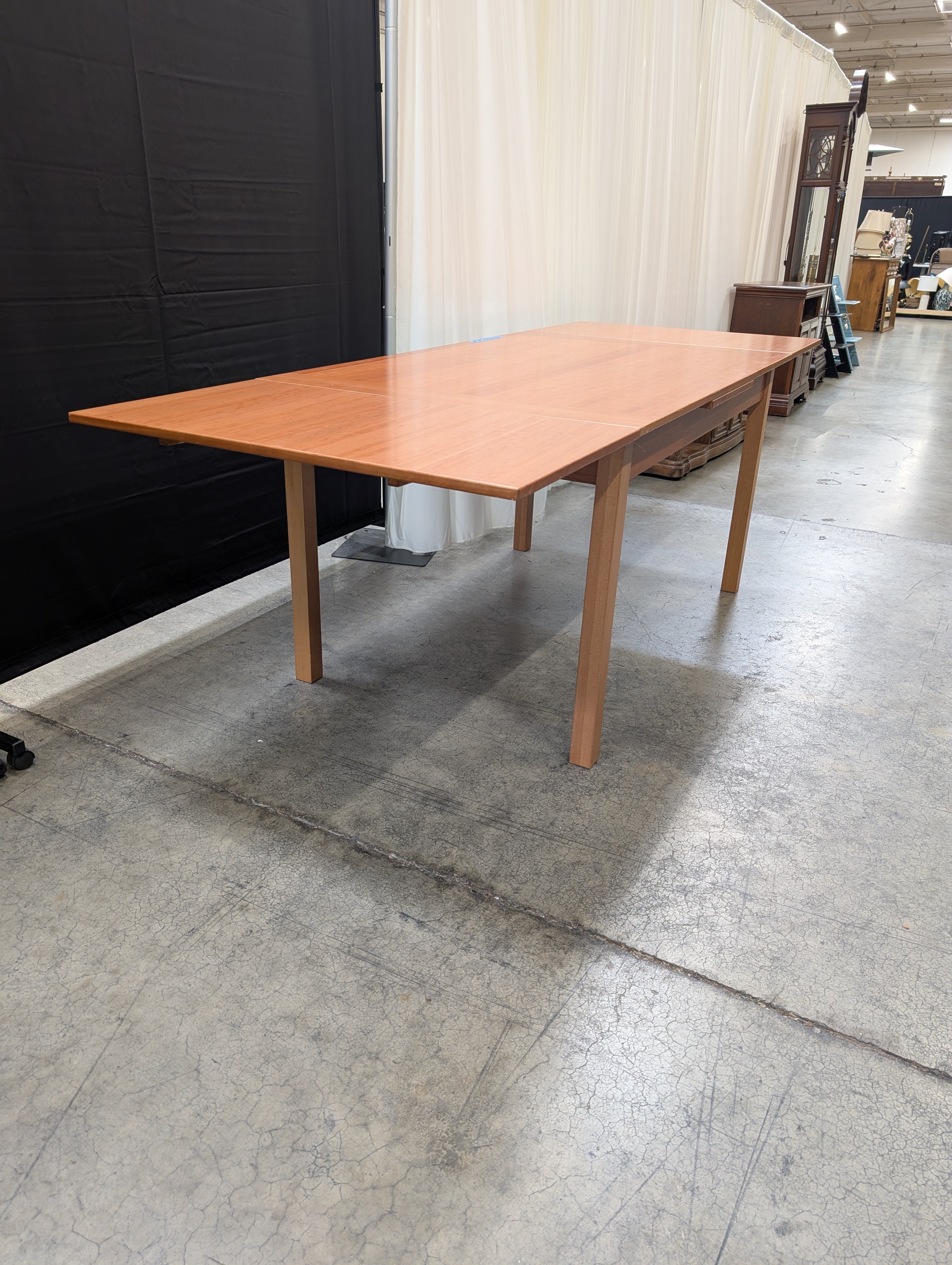 Hammel Furniture Light Wood Dining Table with Tapered Legs