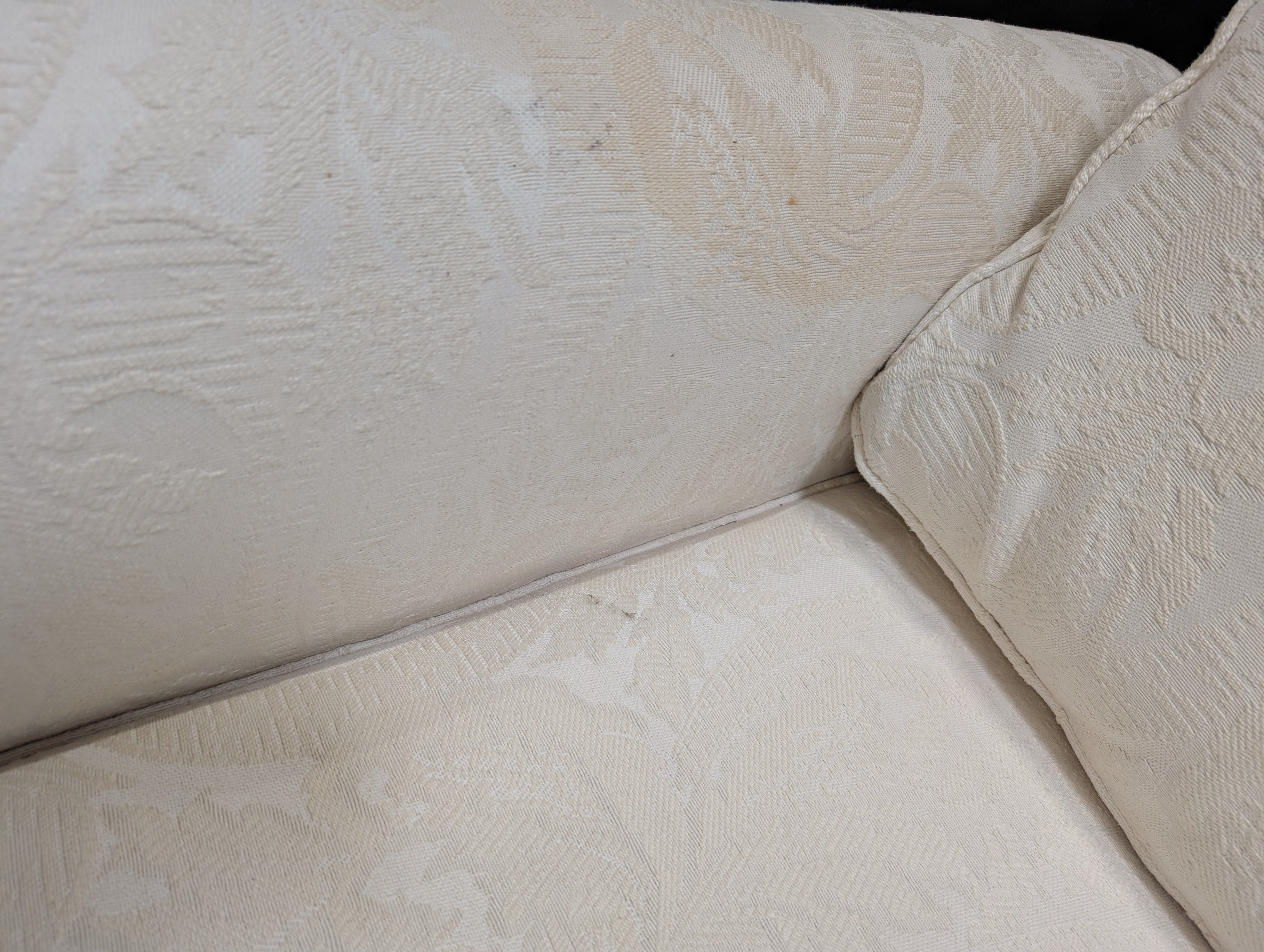 DREXEL Heritage Cream Loveseat