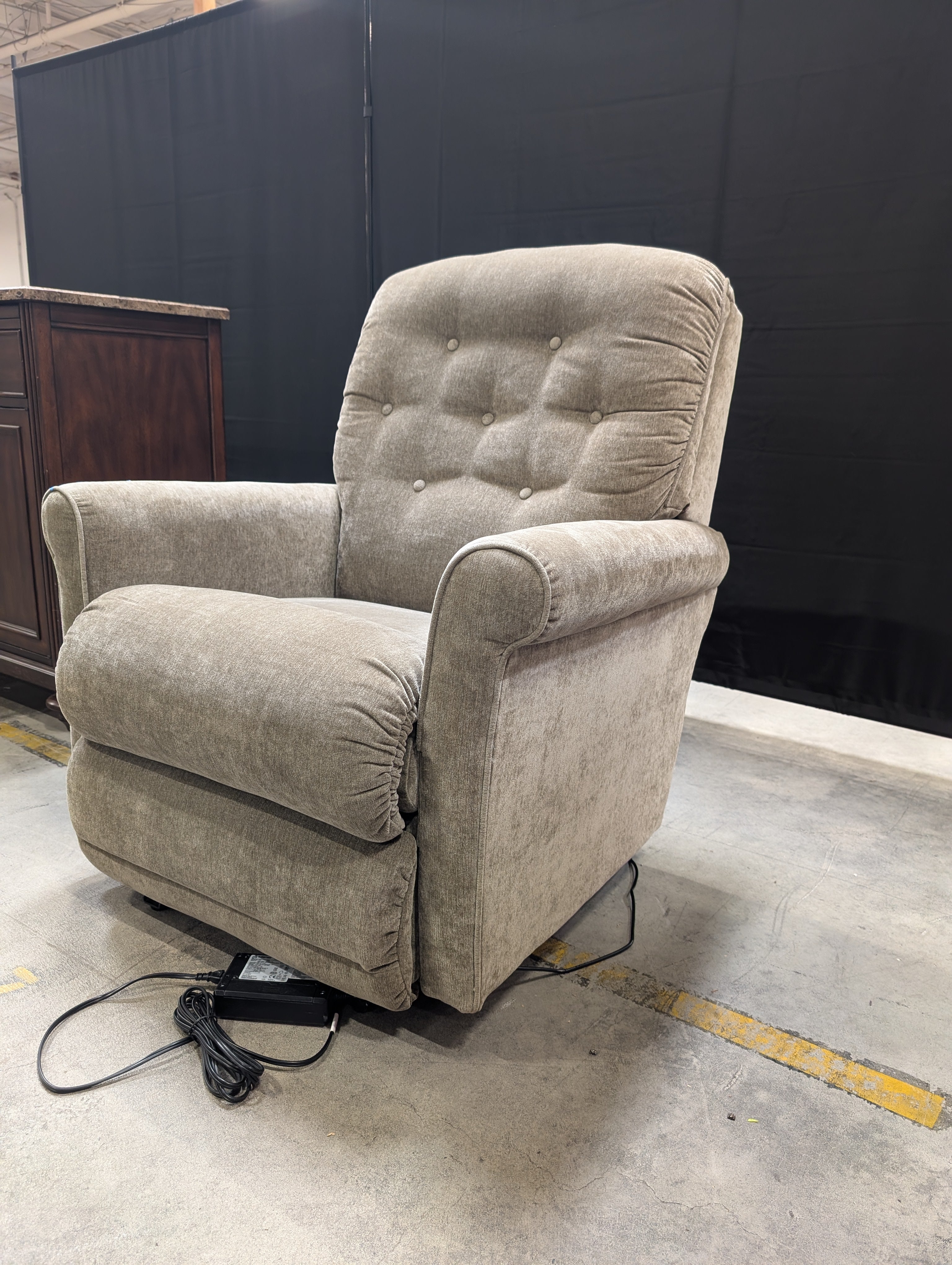 LaZboy Power Recliner Chair with Tufted Back