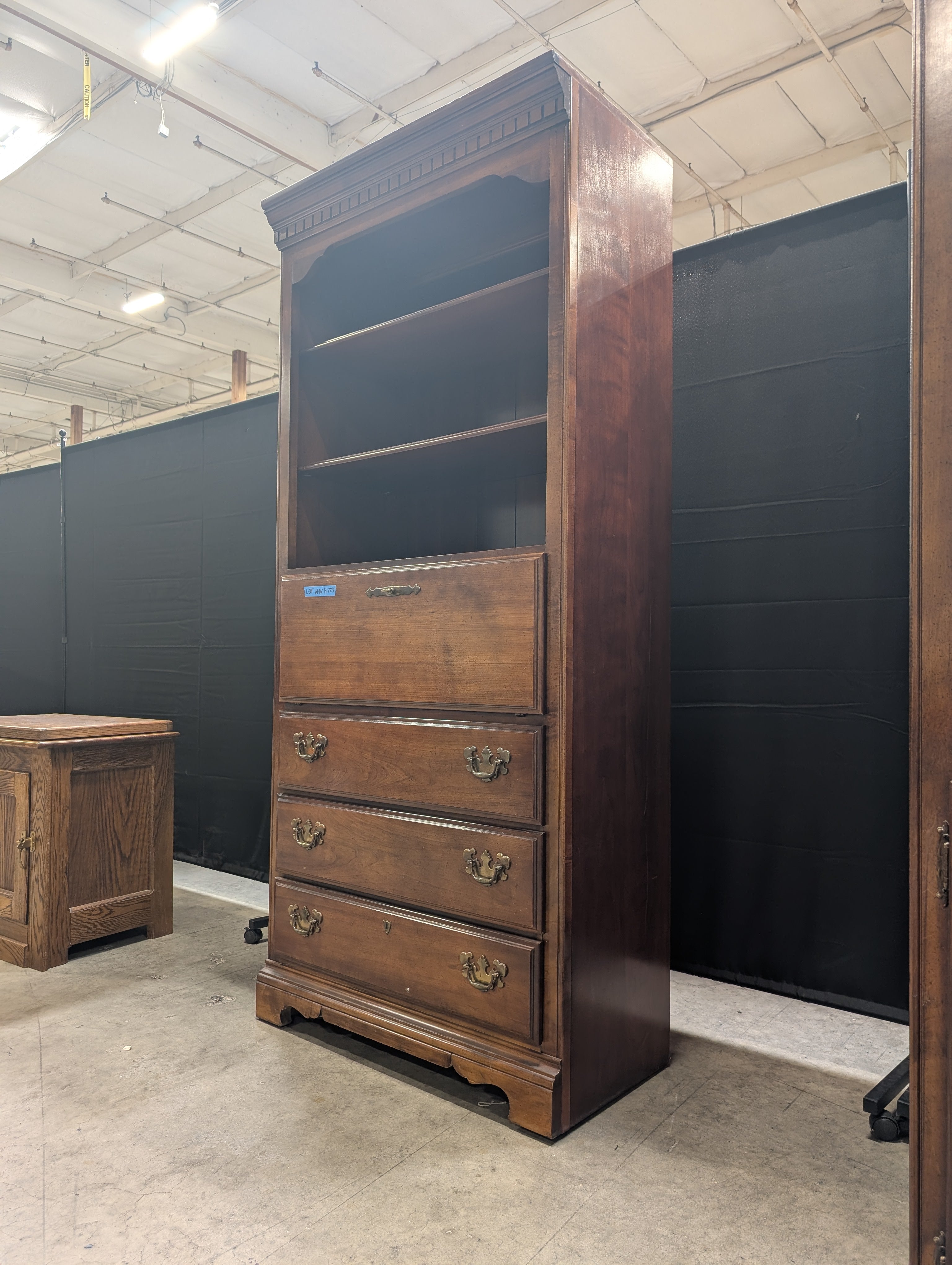 Traditional Brown American Drew Wood Dresser with Hutch