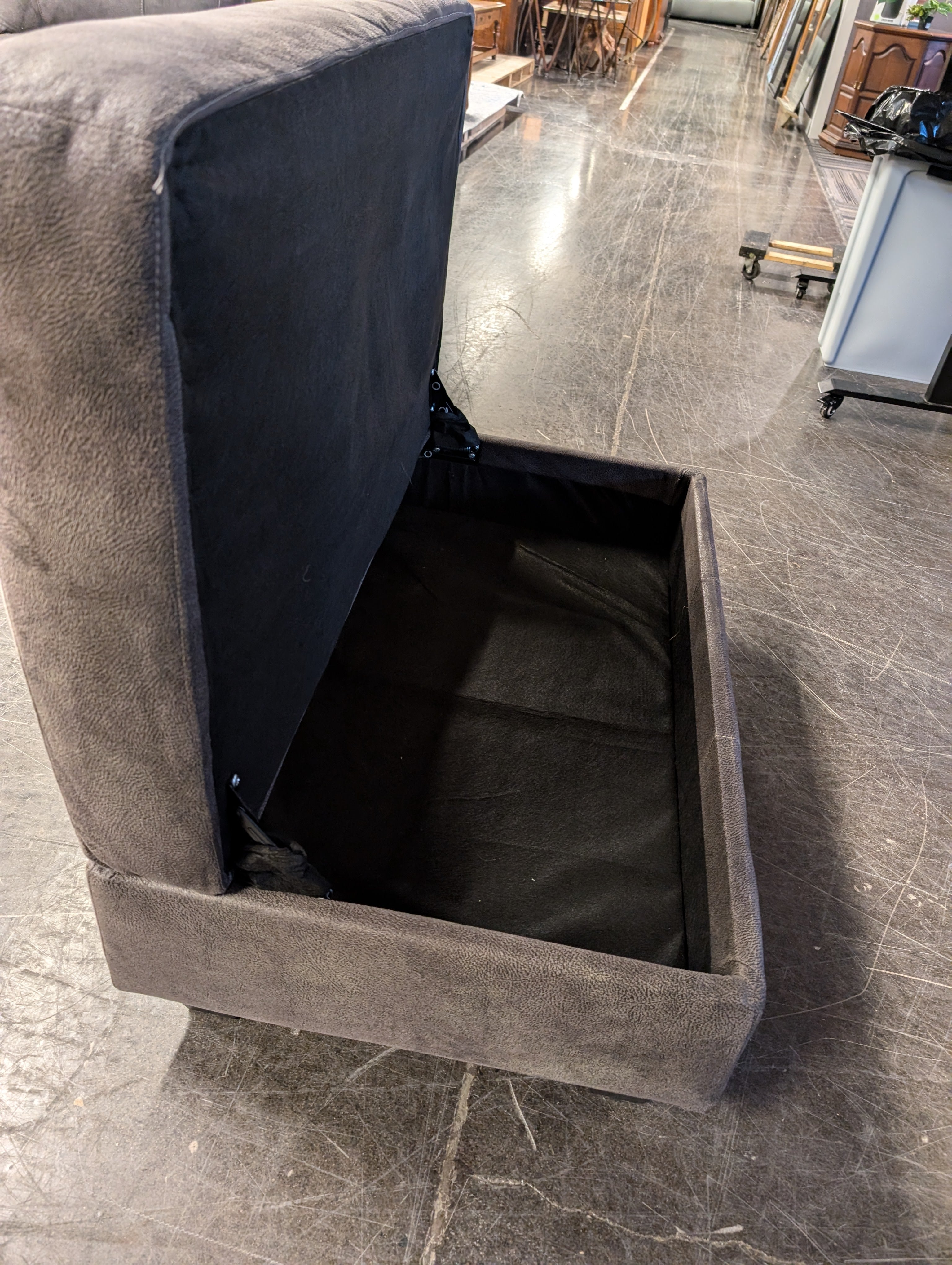 Compact Square Upholstered Ottoman Footrest