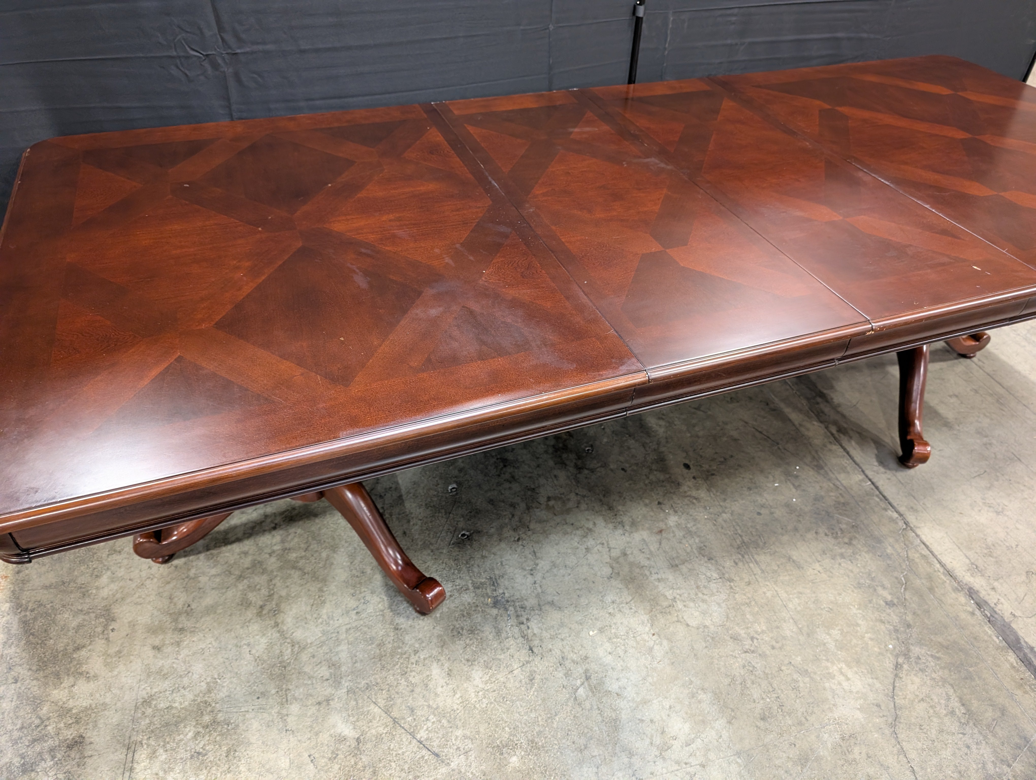 Traditional Dark Wood Rectangular Dining Table