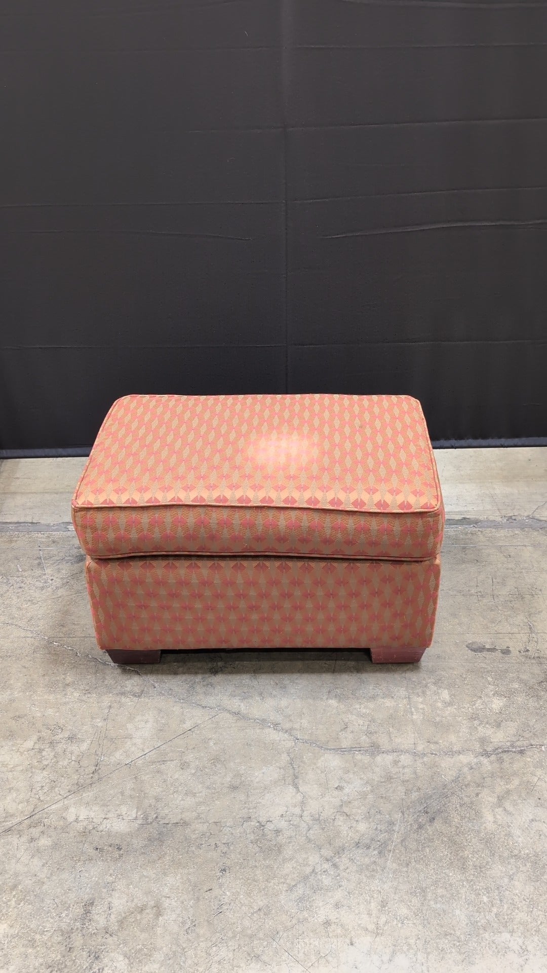 Vibrant Geometric Patterned Upholstered Ottoman with Wooden Furniture Risers