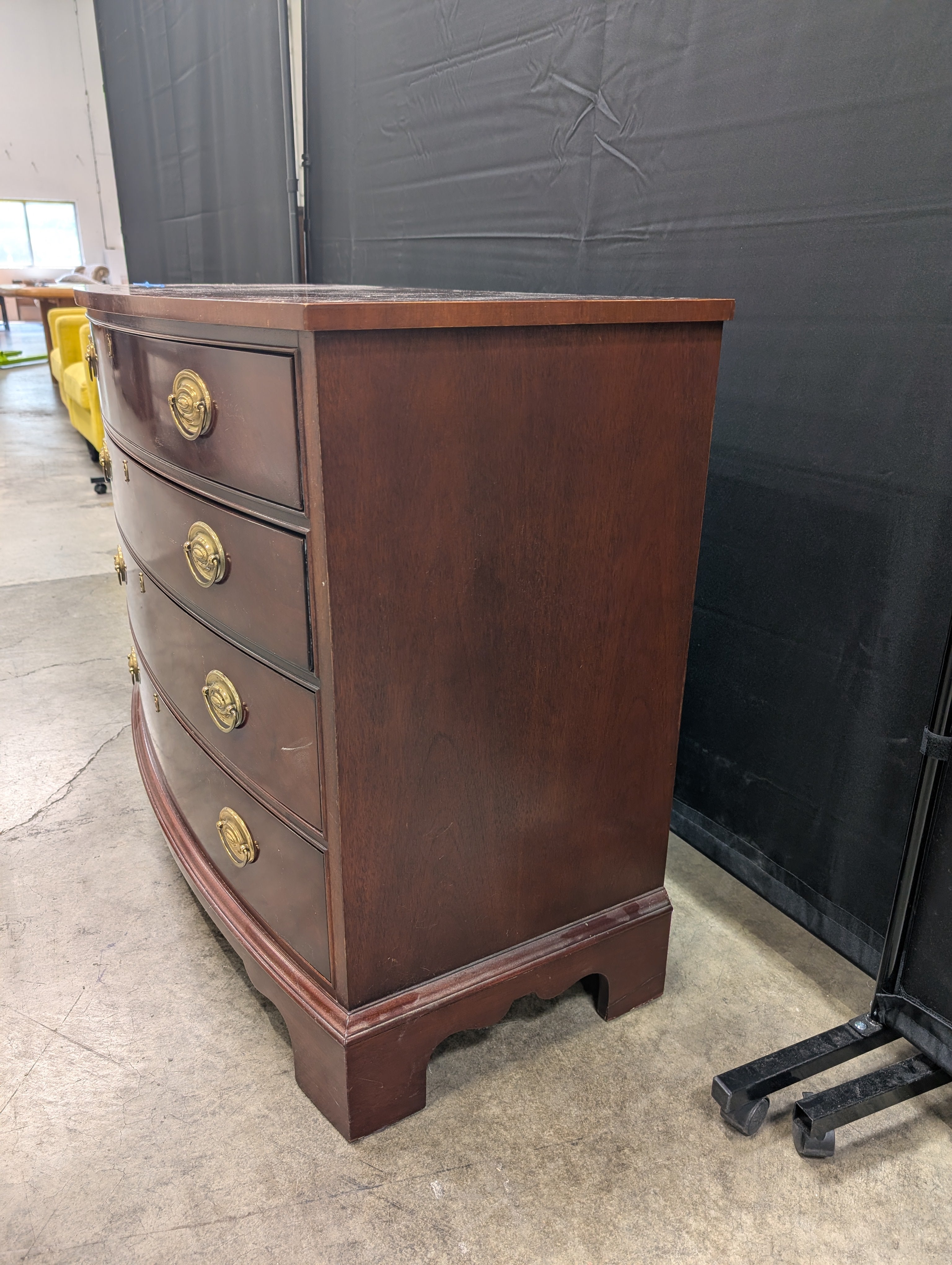 Traditional Ethan Allen Mahogany Four-Drawer Dresser with Brass Hardware