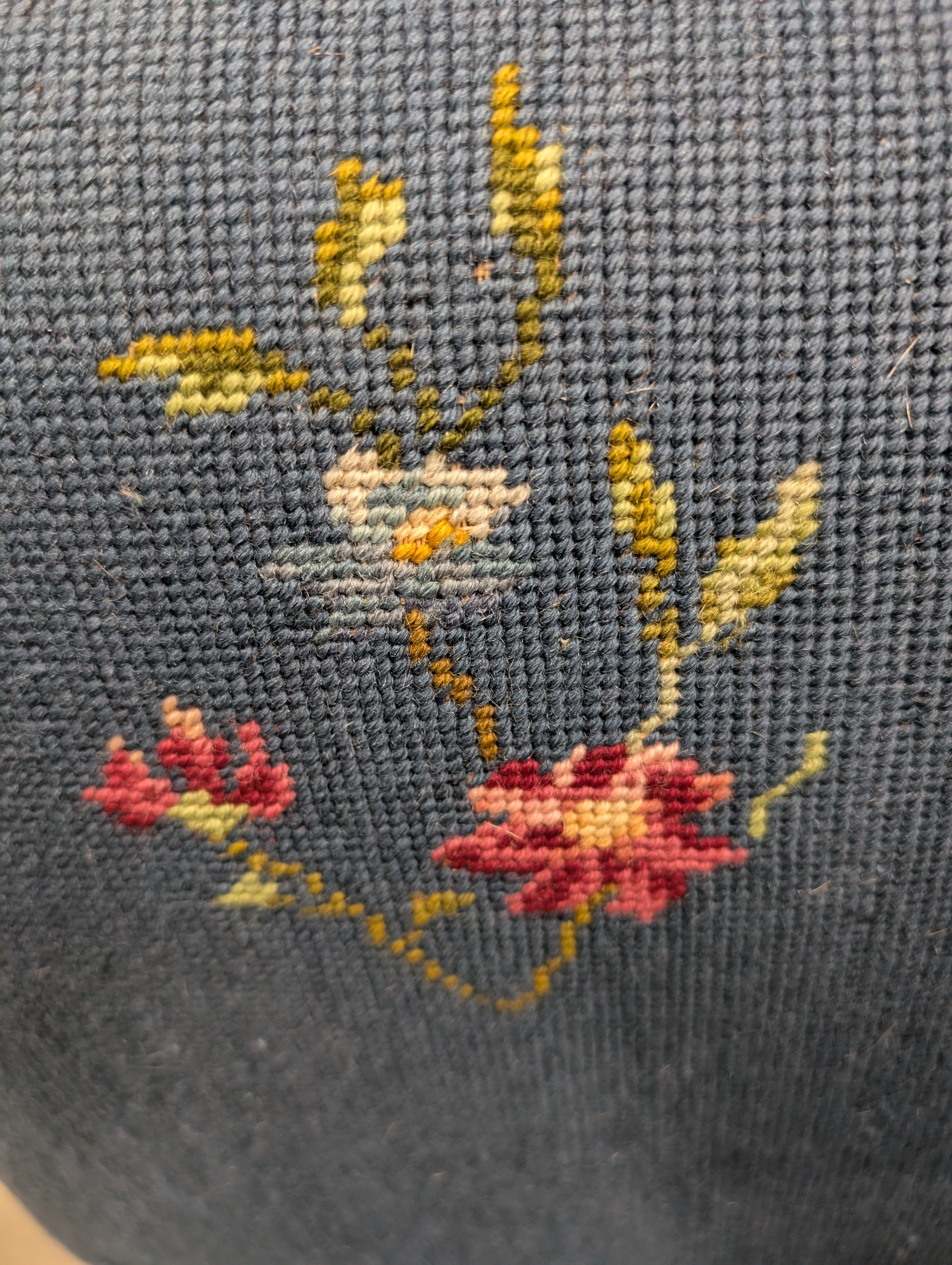 Vintage-Inspired Floral Embroidered Upholstered Settee Sofa