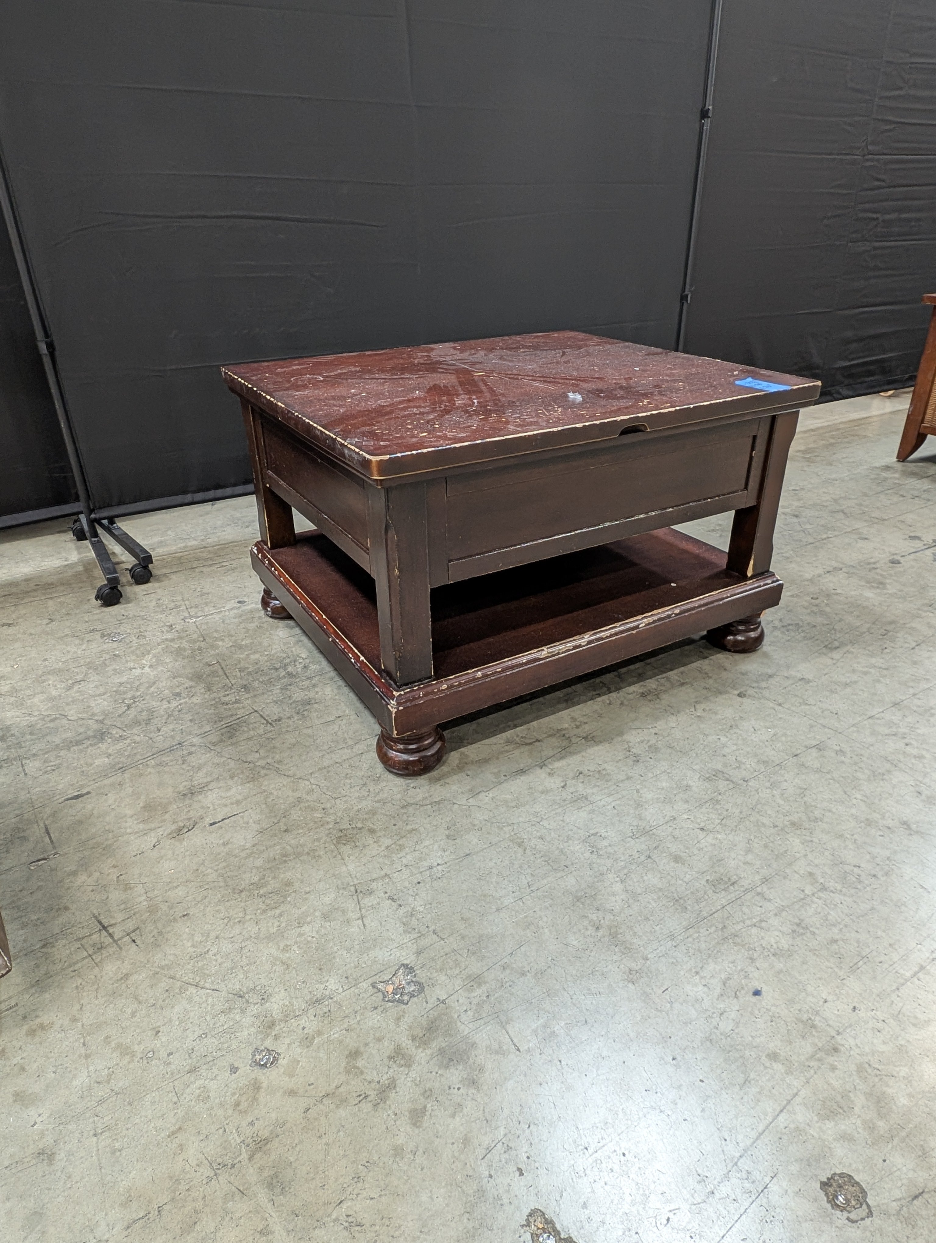 Dark Stained Wood Lift-Top Coffee Table with Storage