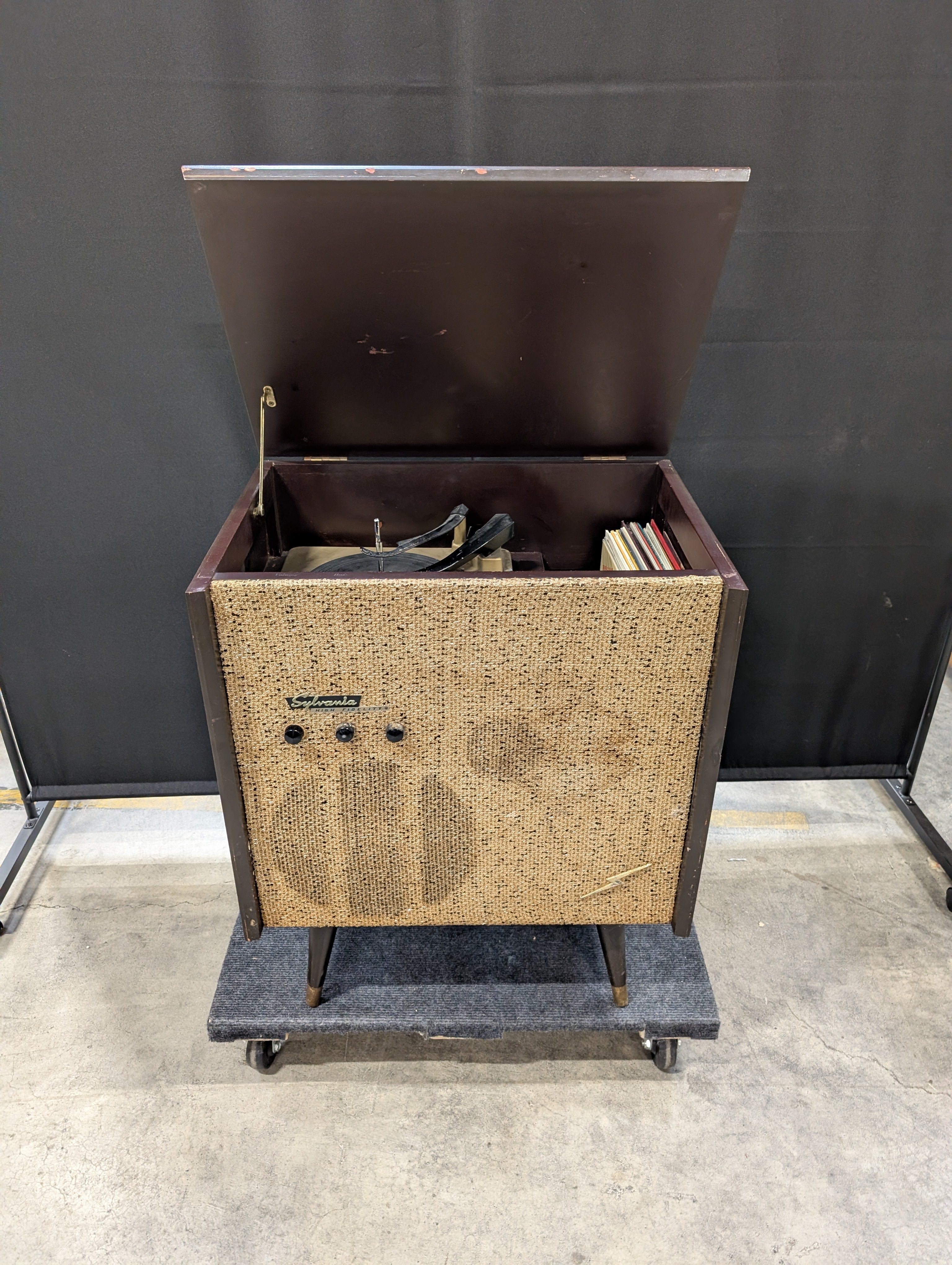 Sylvania Record Player with Record Storage
