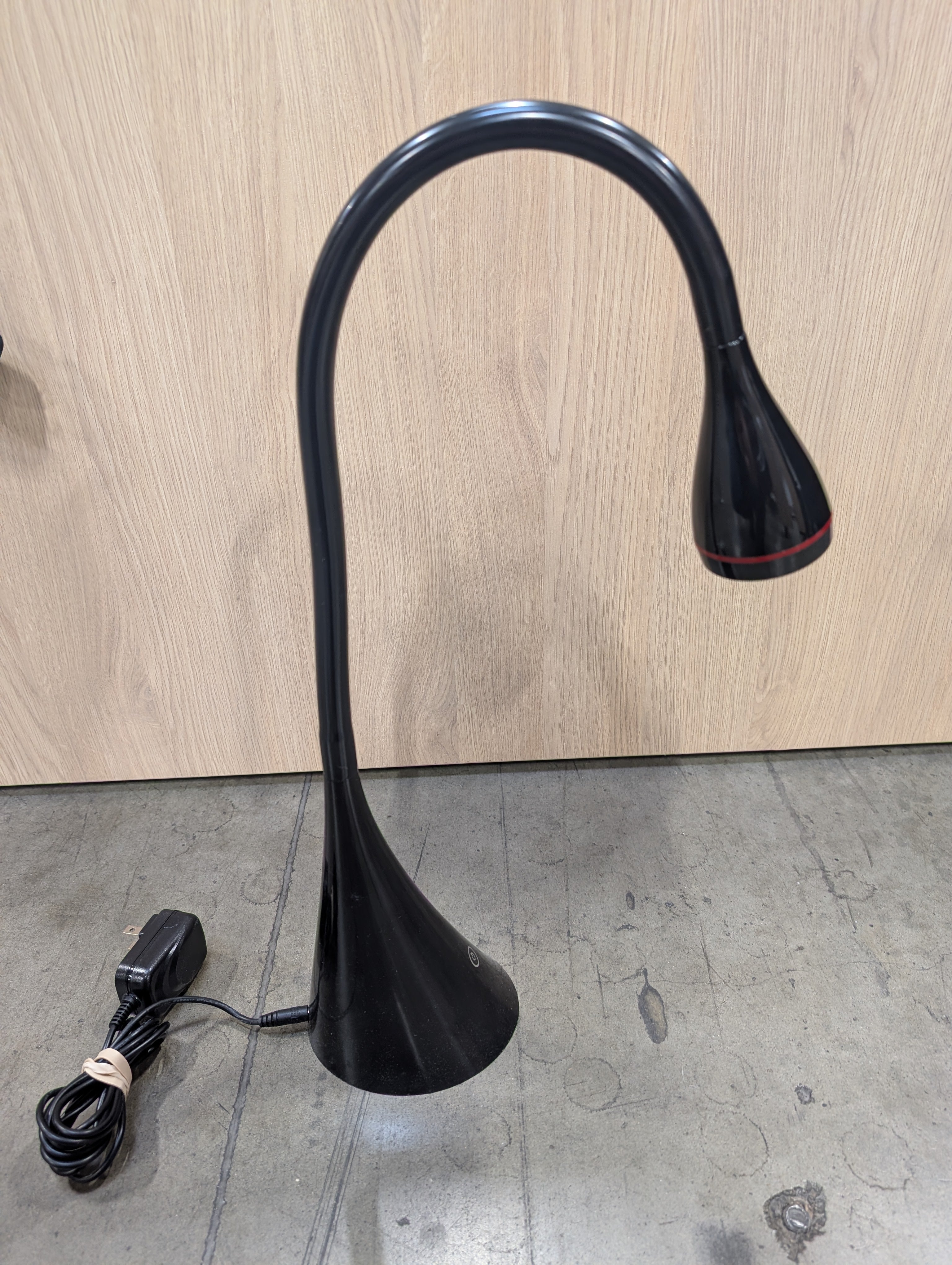 Modern Flexible Gooseneck Desk Lamp
