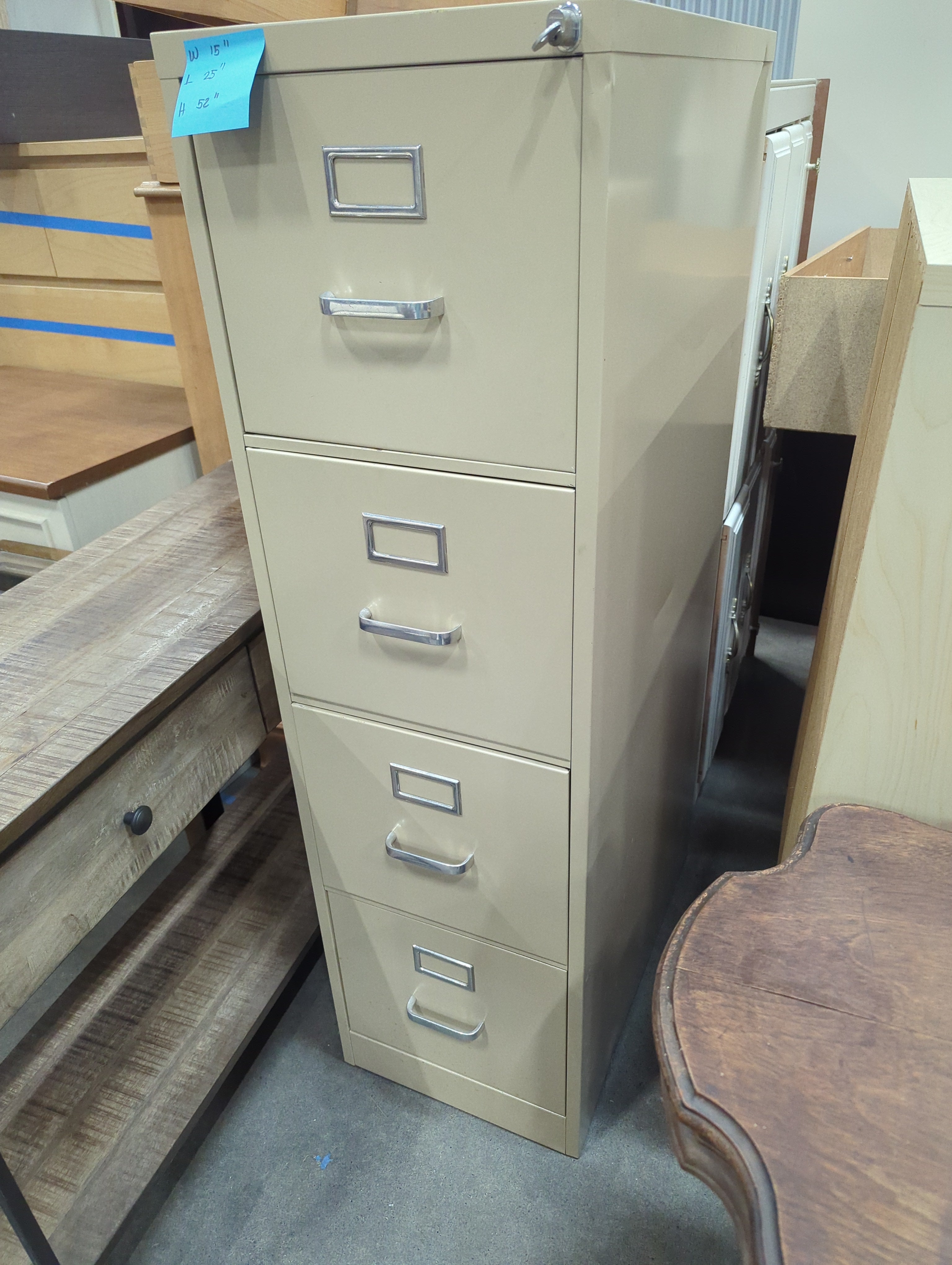 Warehouse sale - Four-Drawer Metal Filing Cabinet