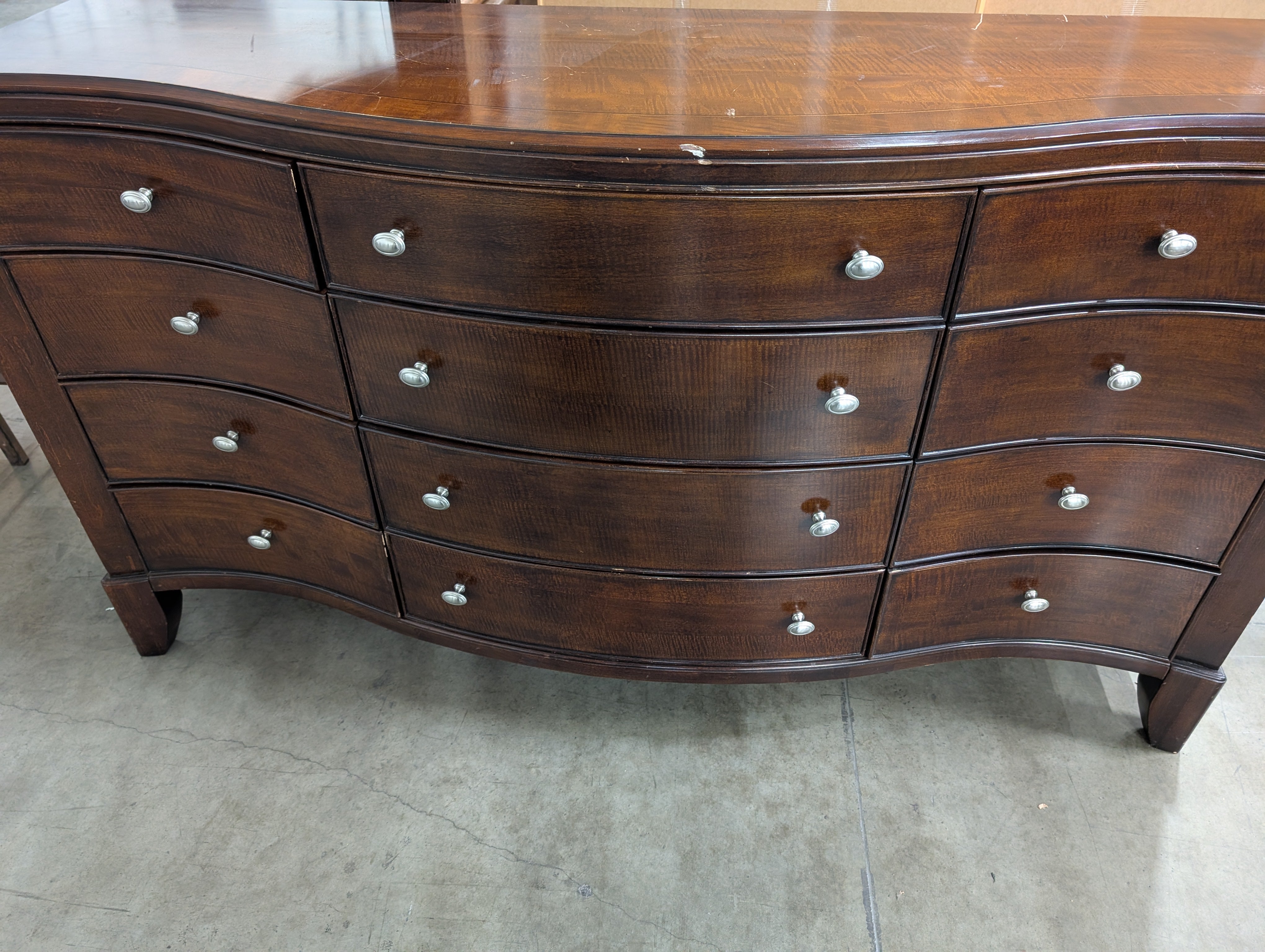 Curved Hardwood Twelve drawers mirror Dresser with Mirror