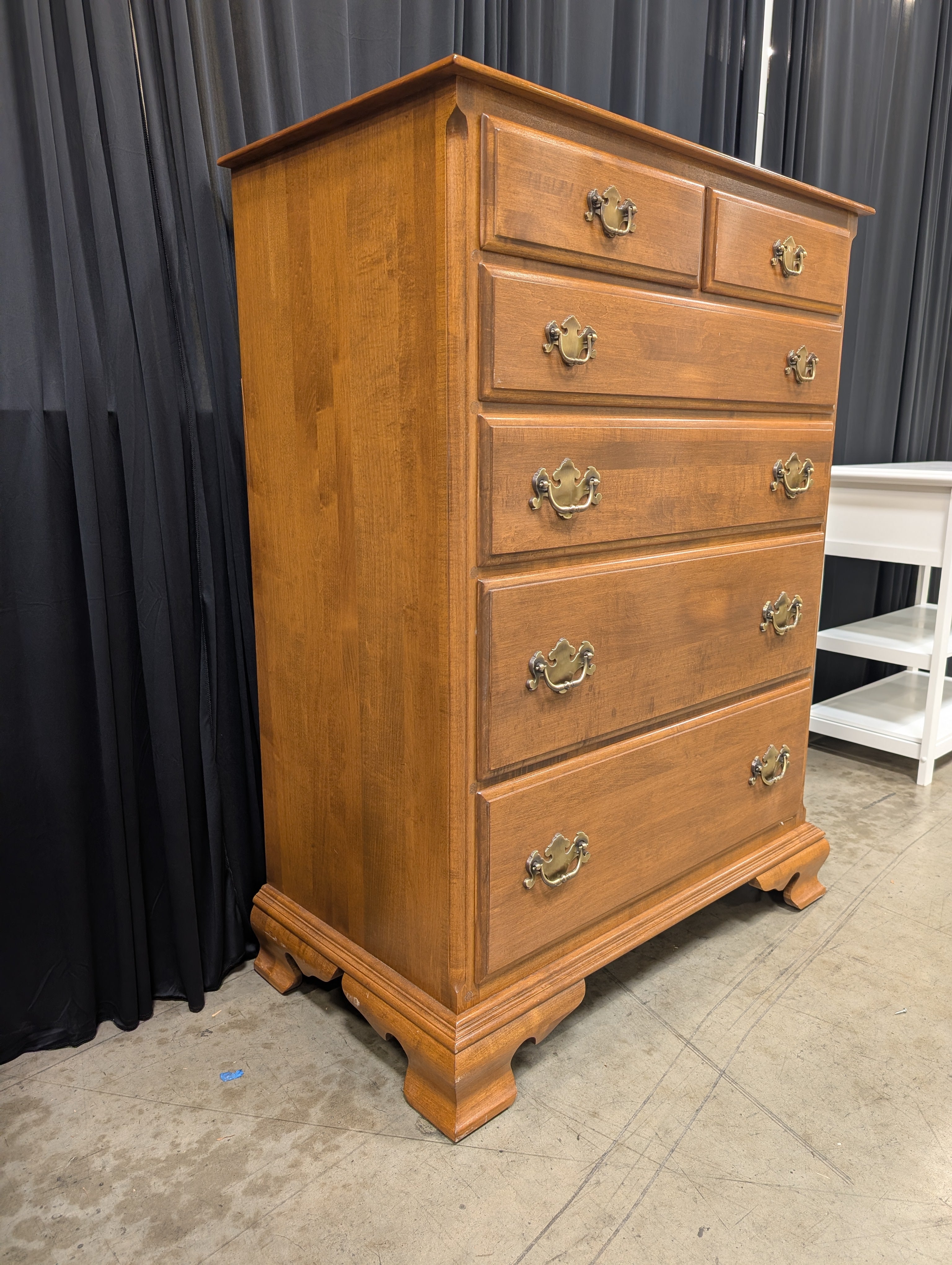 Traditional Ethan Allen Six-Drawer Dresser in Warm Wood