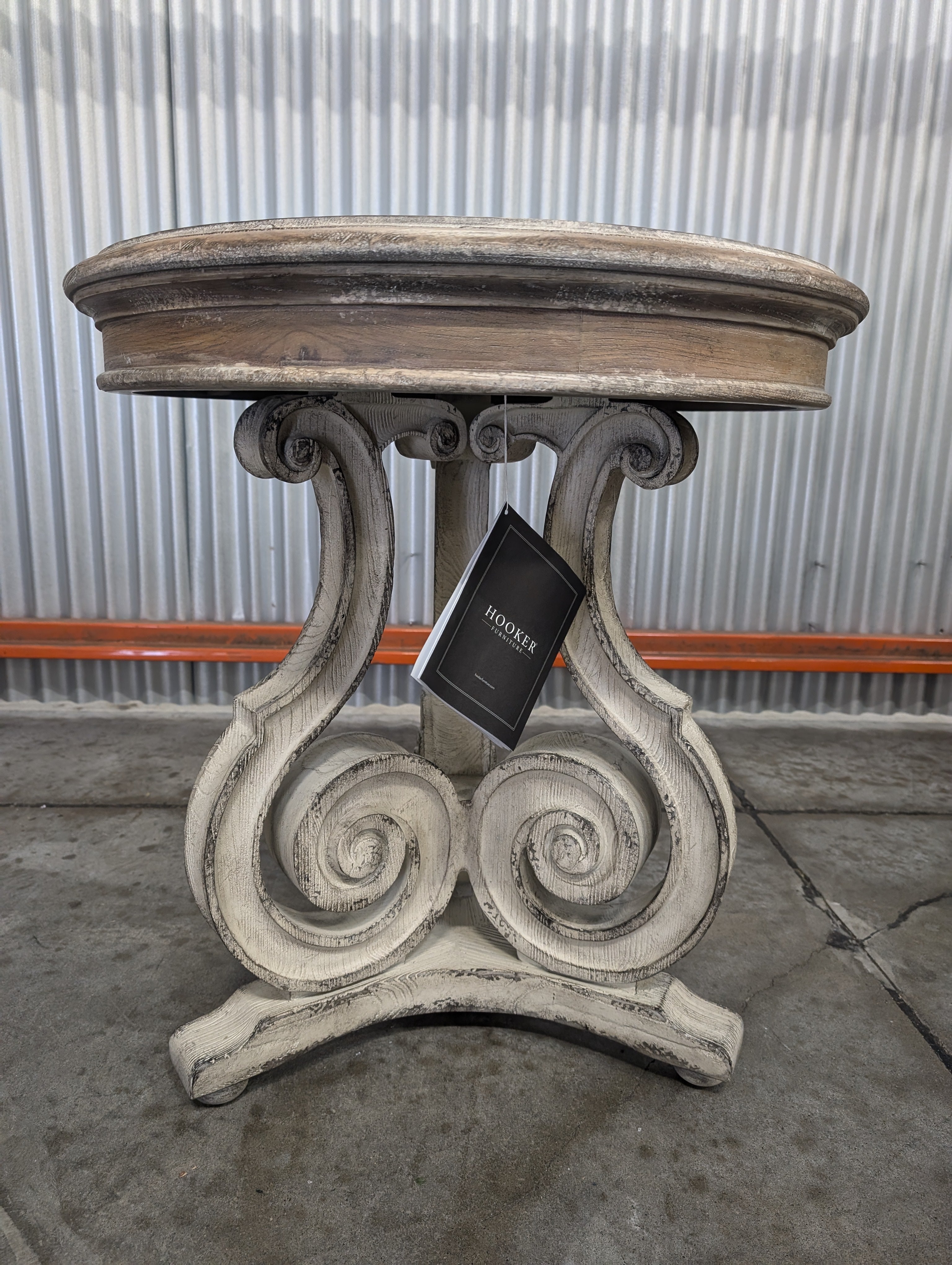 Brand New Hooker Furniture Living Room Chatelet Scroll Accent Table