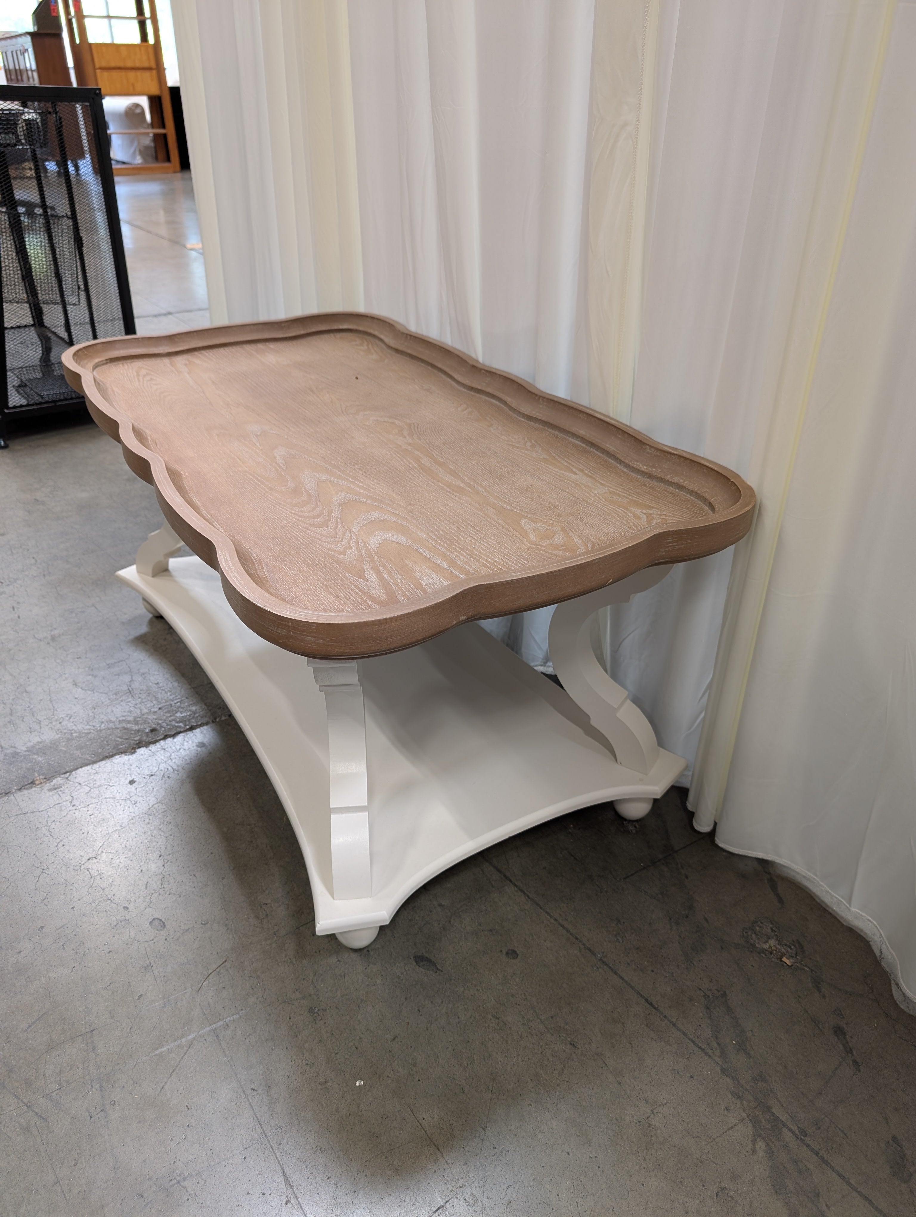 Two-Tone Scalloped Tray Coffee Table with Shelf