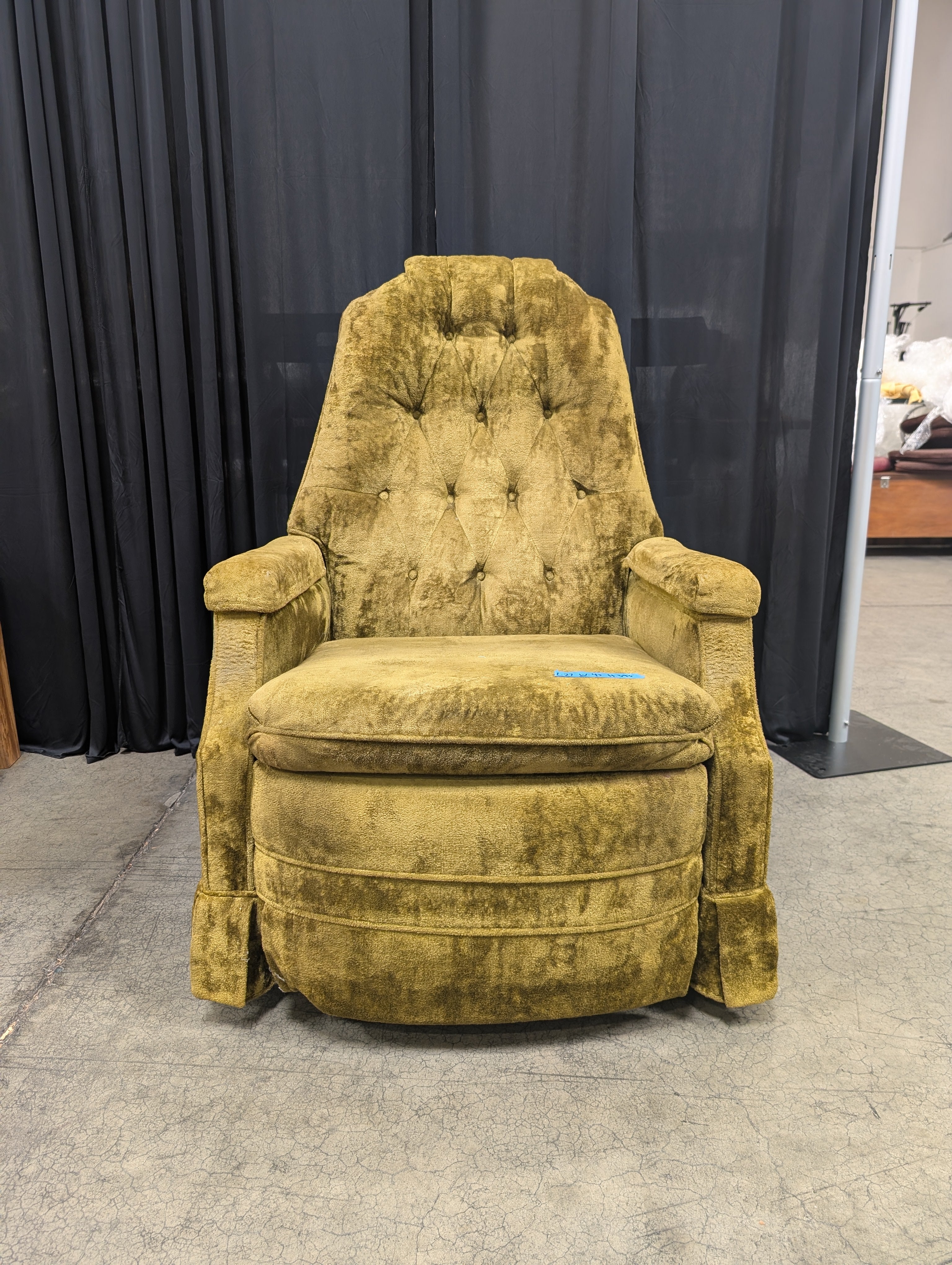 Vintage Olive Green Tufted Recliner in Velvet