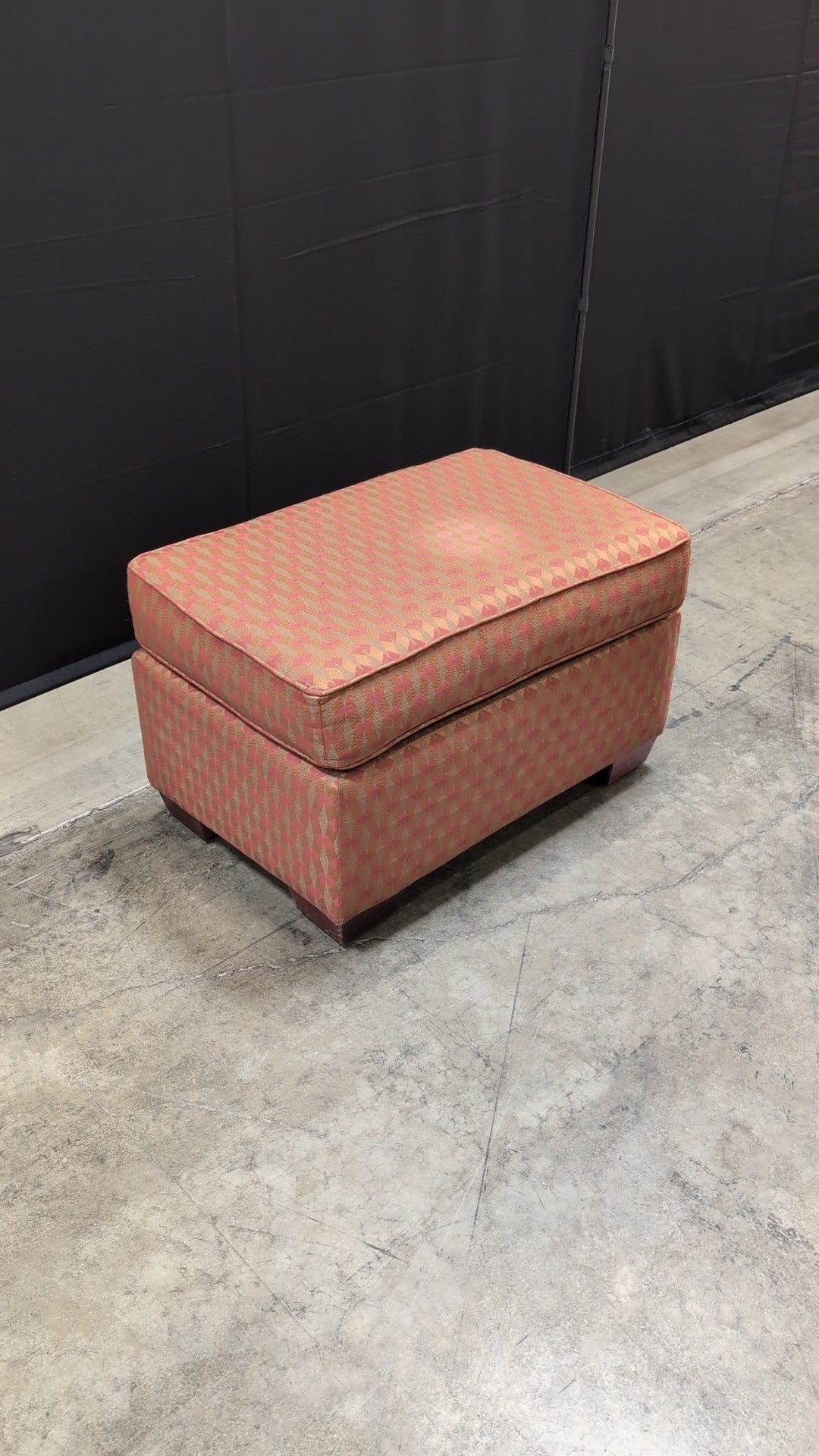 Vibrant Geometric Patterned Upholstered Ottoman with Wooden Furniture Risers