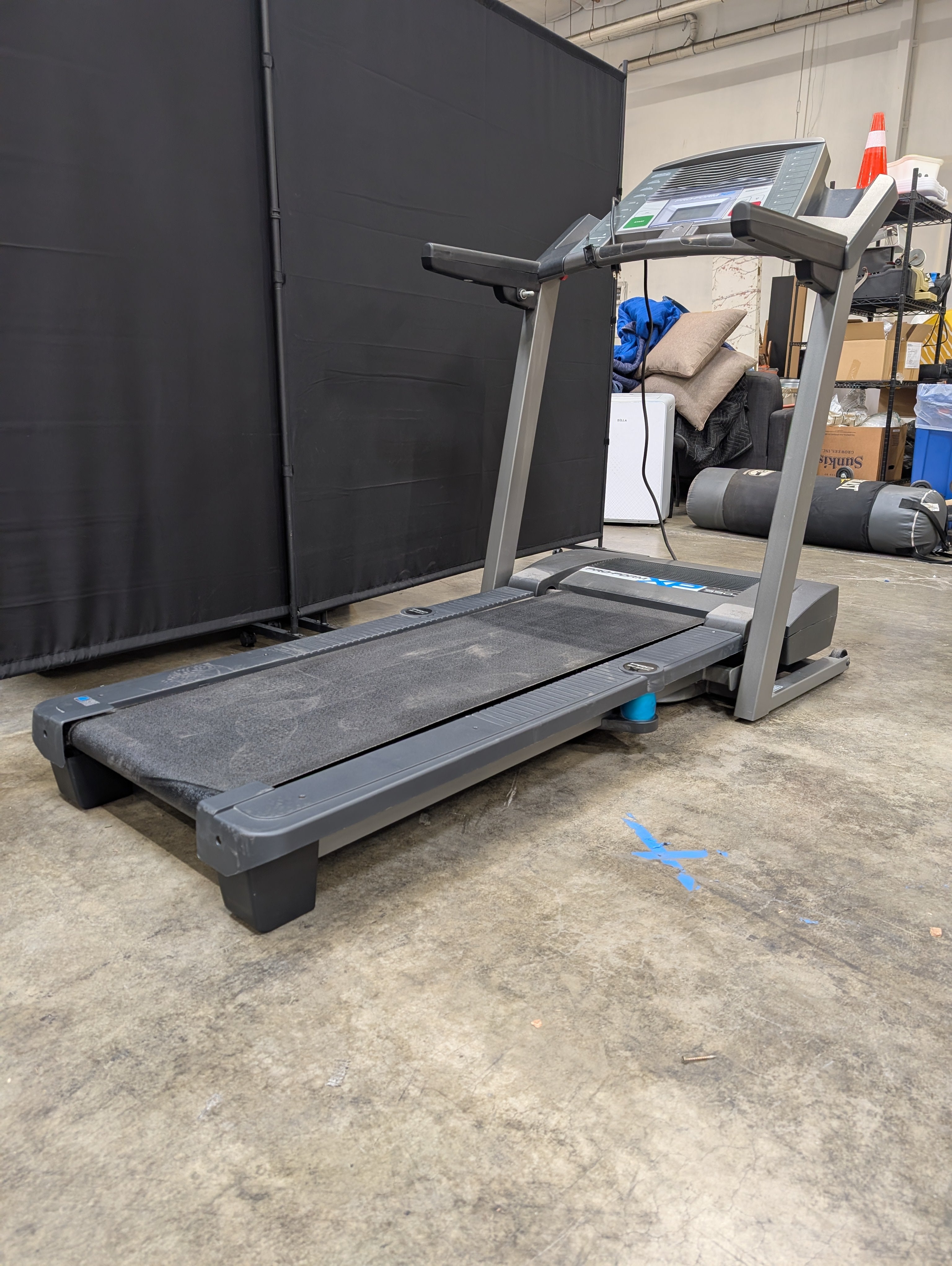 Folding ProForm XP 550s Treadmill