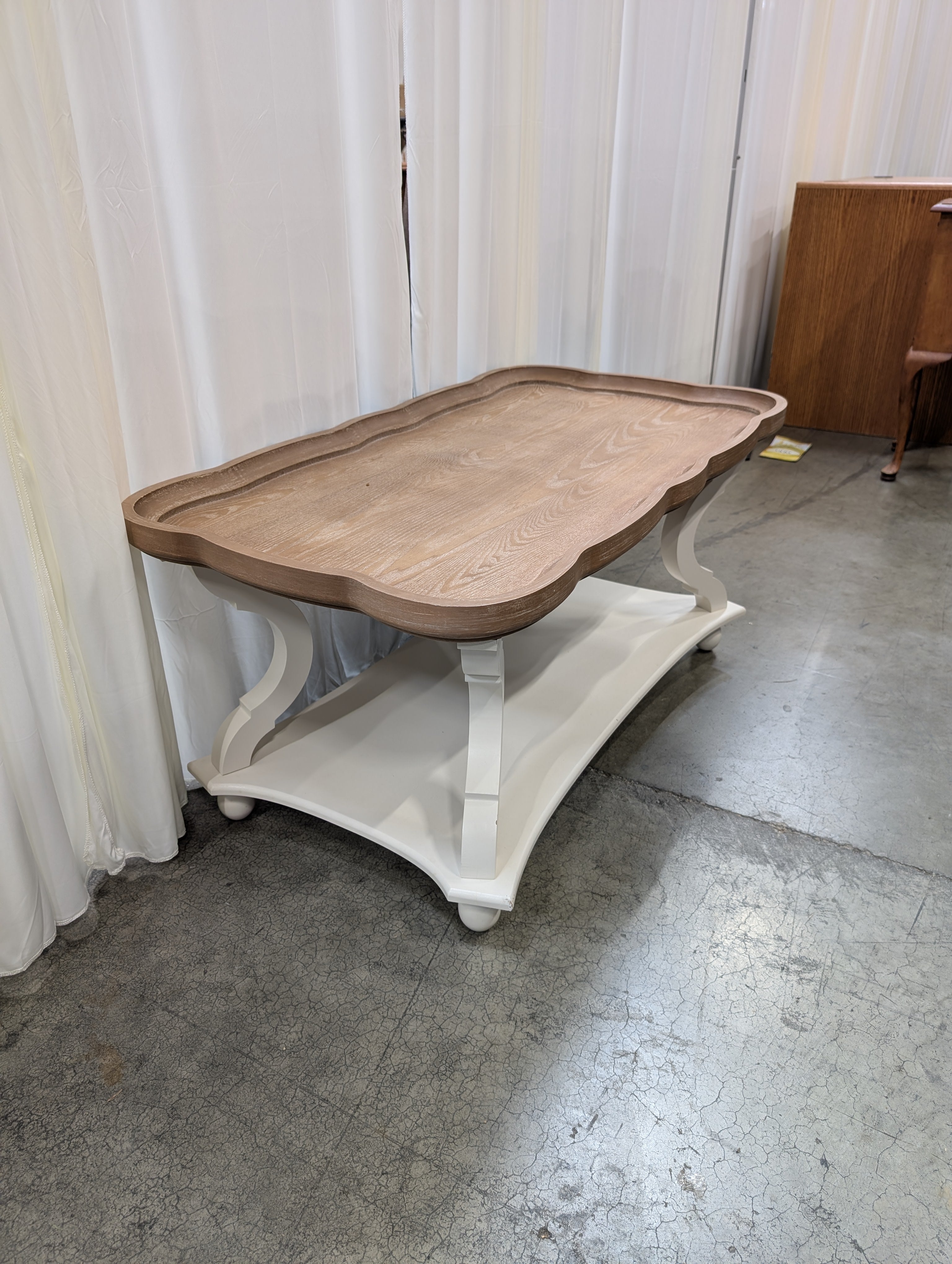 Two-Tone Scalloped Tray Coffee Table with Shelf