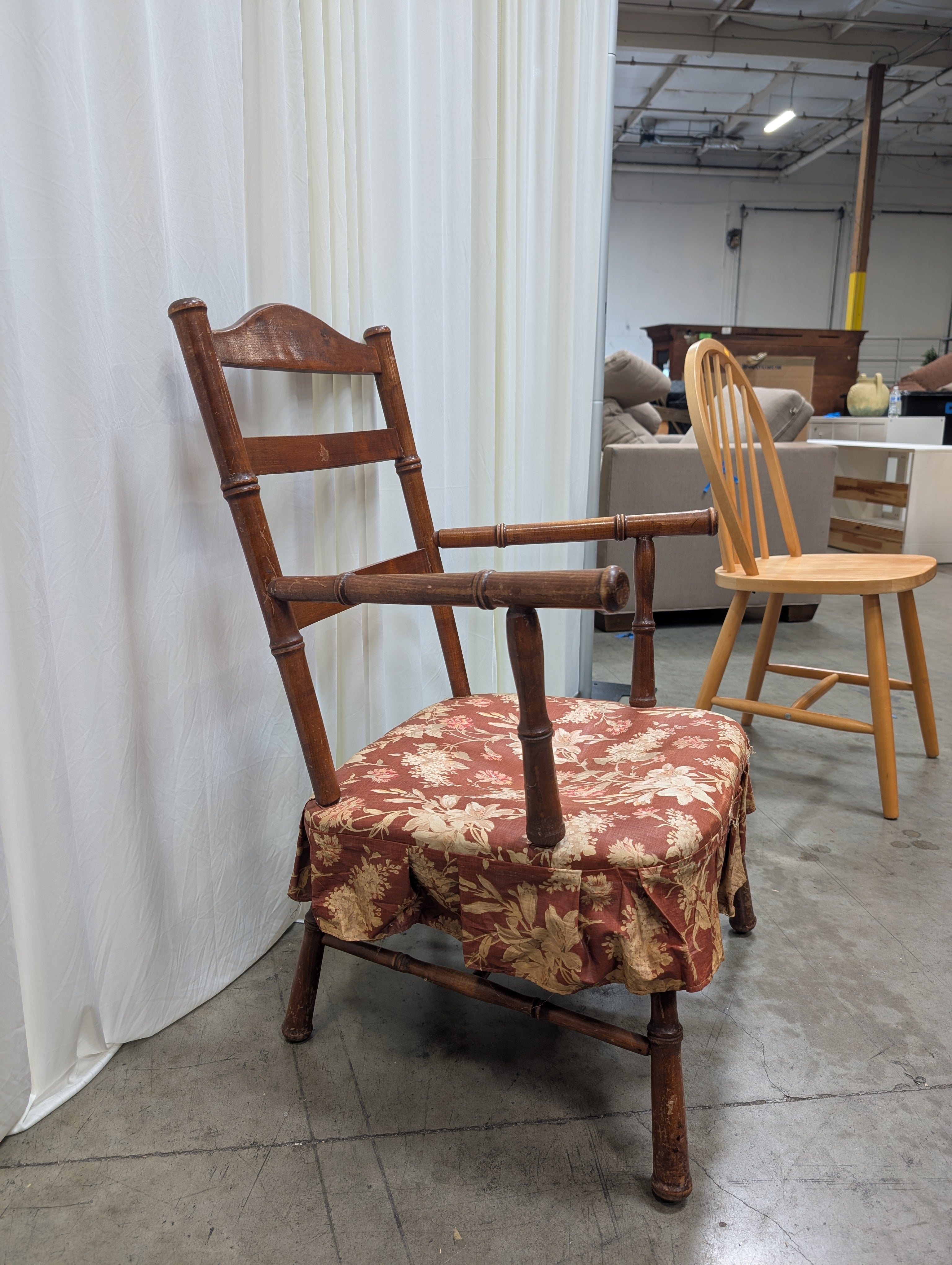 Wooden Spindle Back Accent Chair