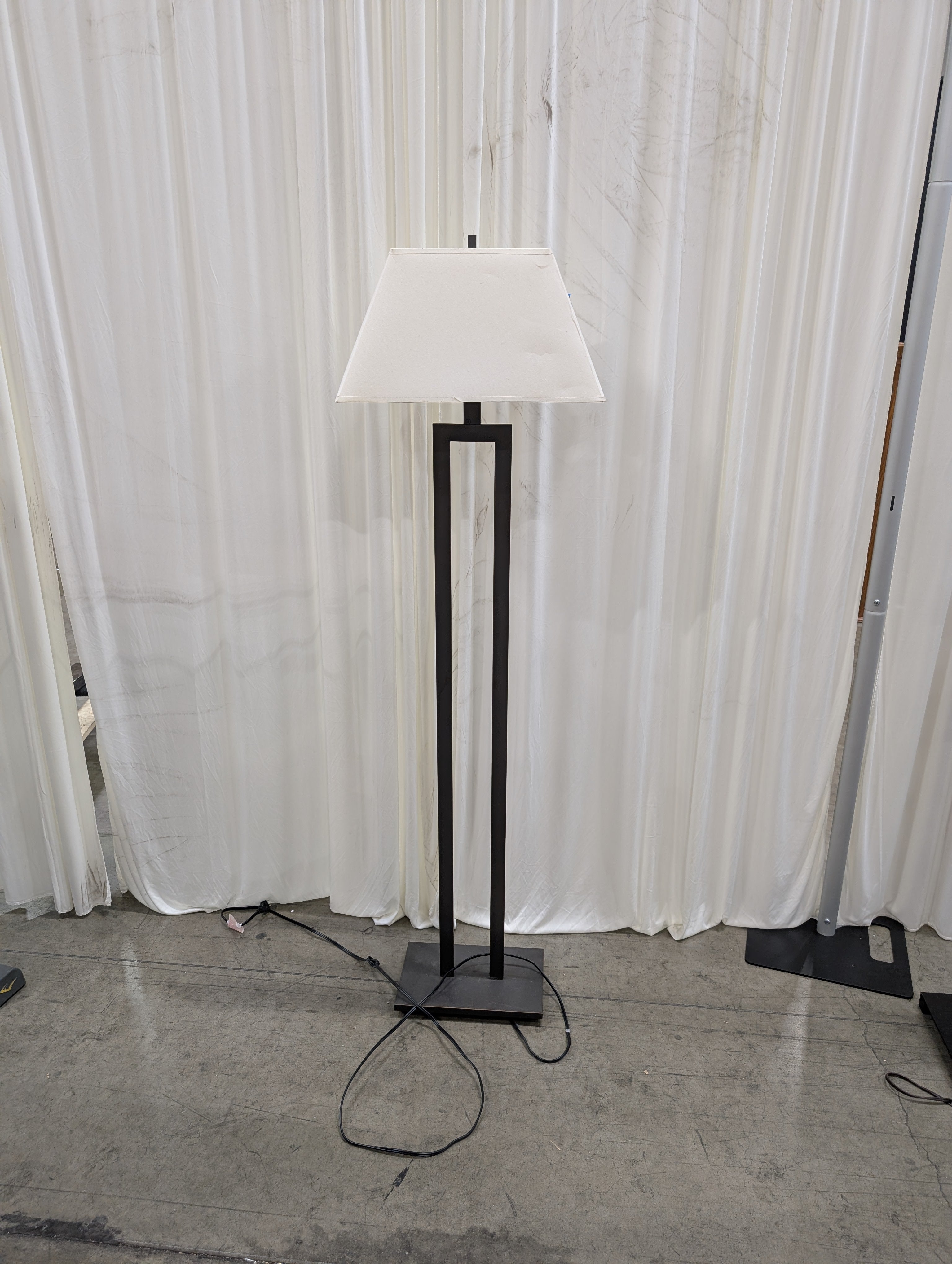 Minimalist Bronze Metal Floor Lamp with Fabric Shade