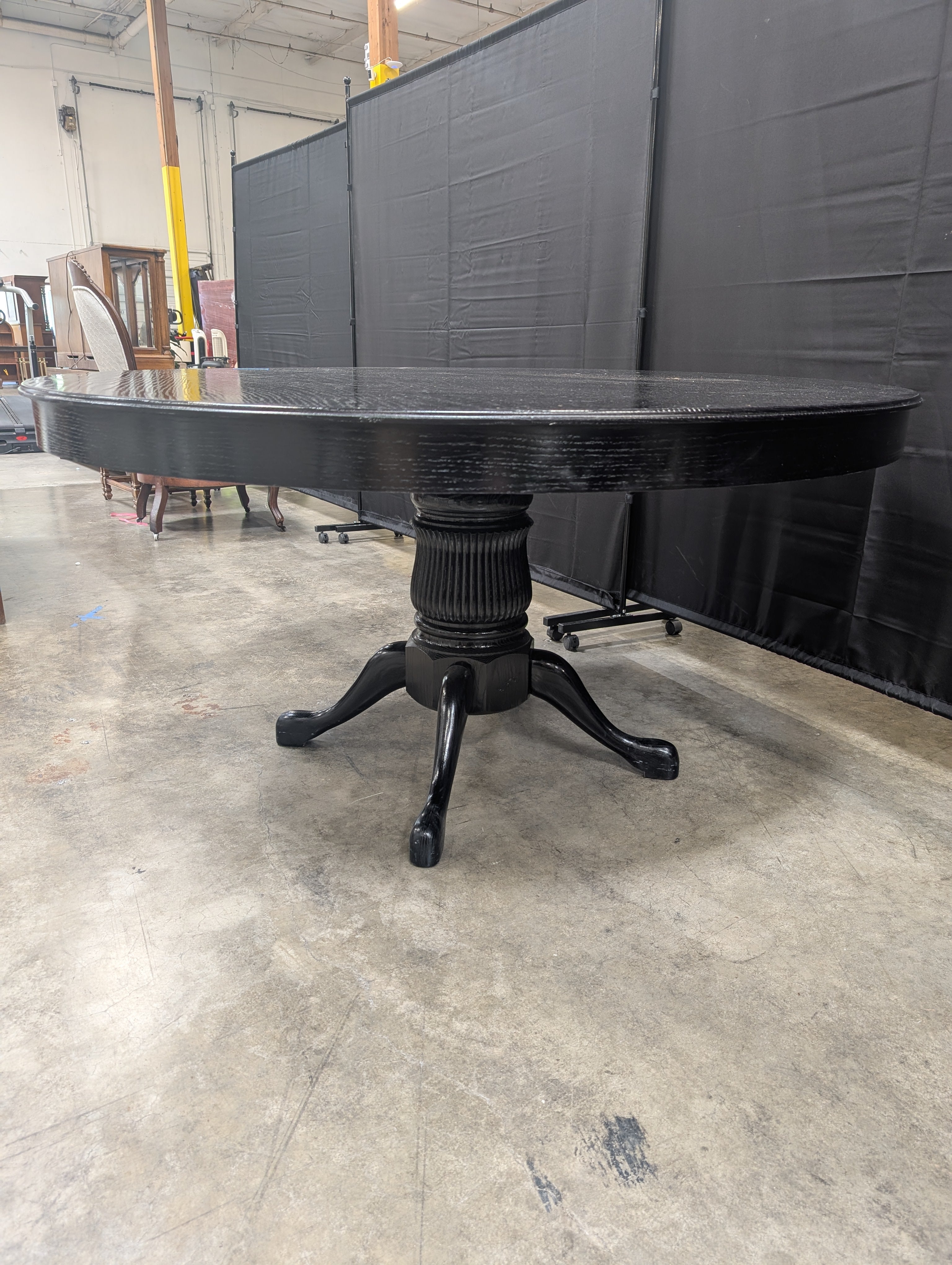 Round Black Pedestal Poker Table with Cup Holders