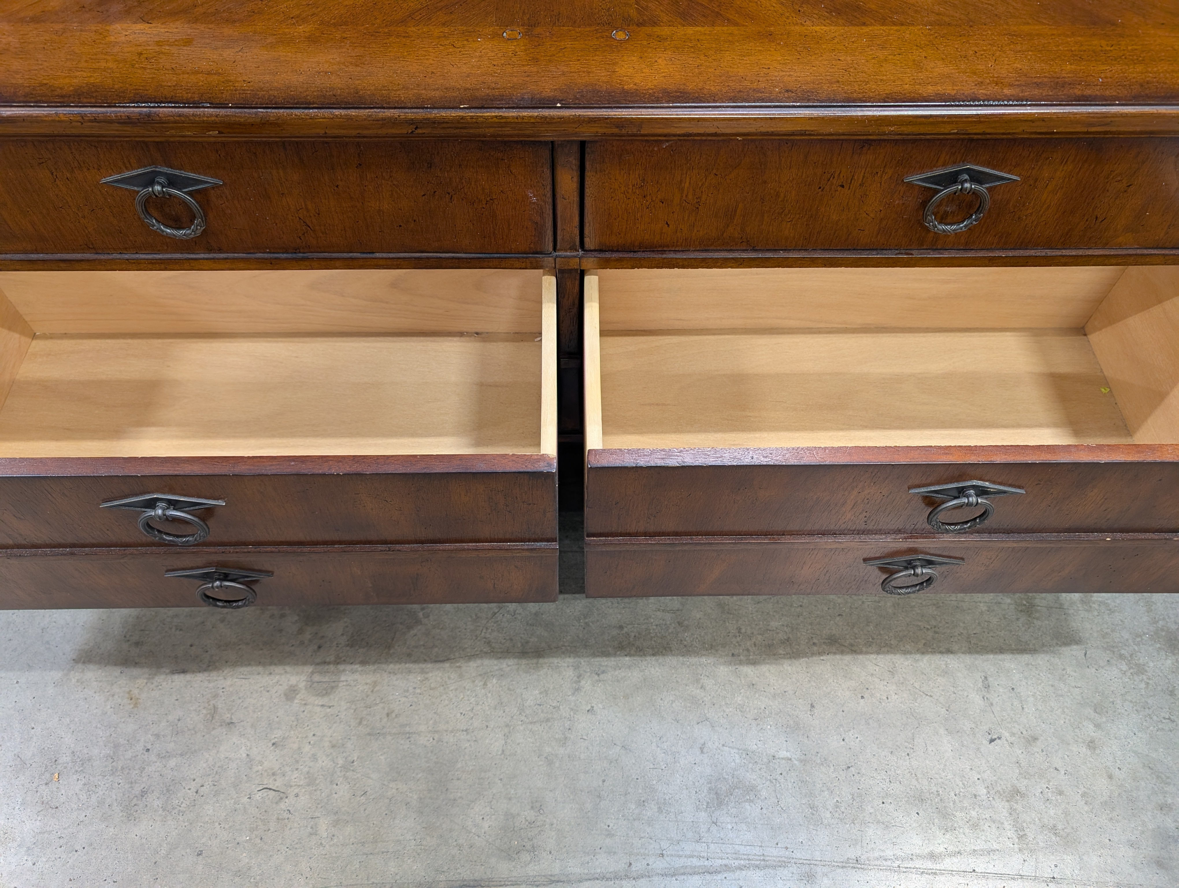 Traditional Hardwood Coffee Table with eight Storage Drawers