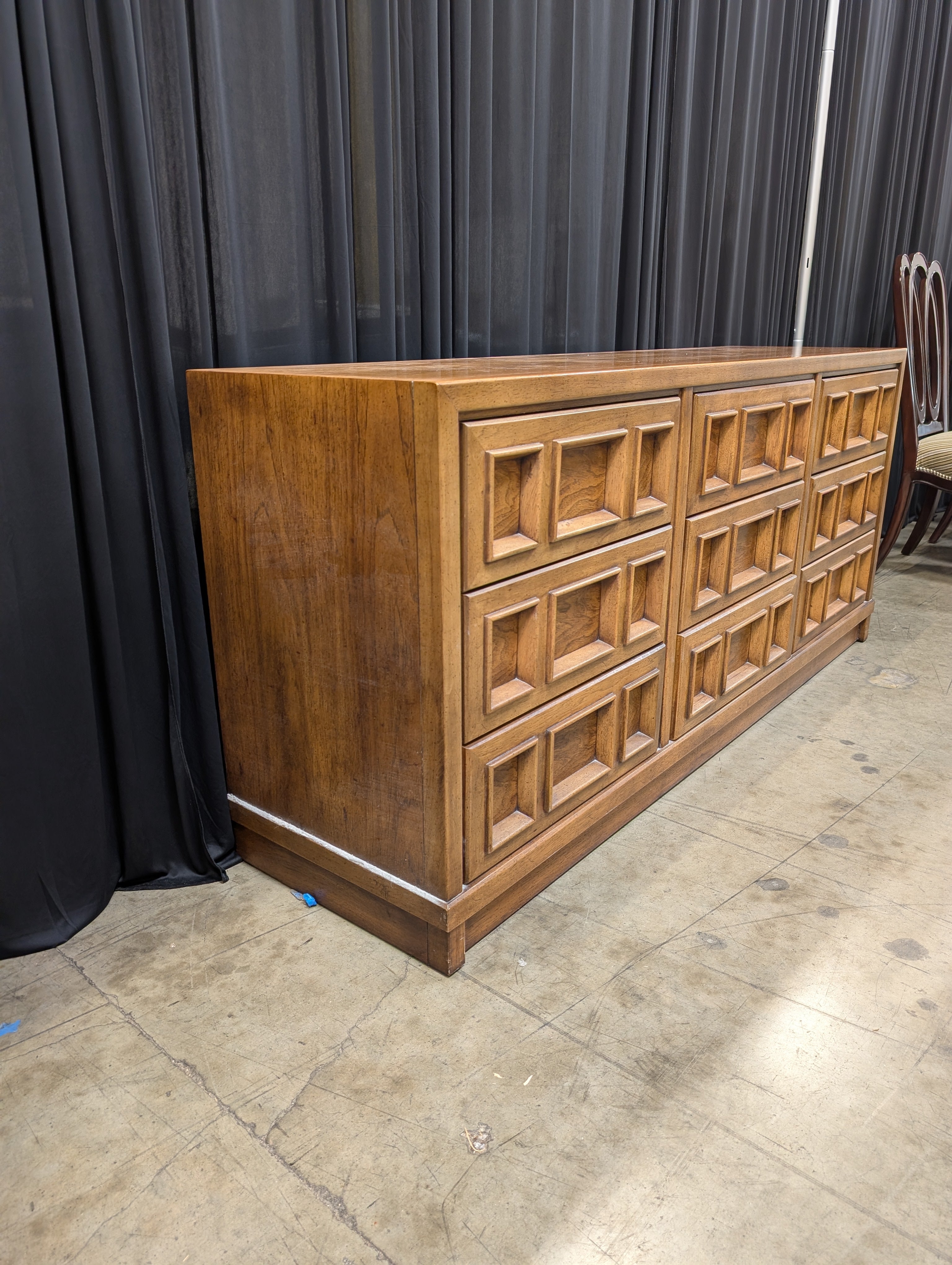 Drexel Geometrical Nine-Drawer Dresser in Oak