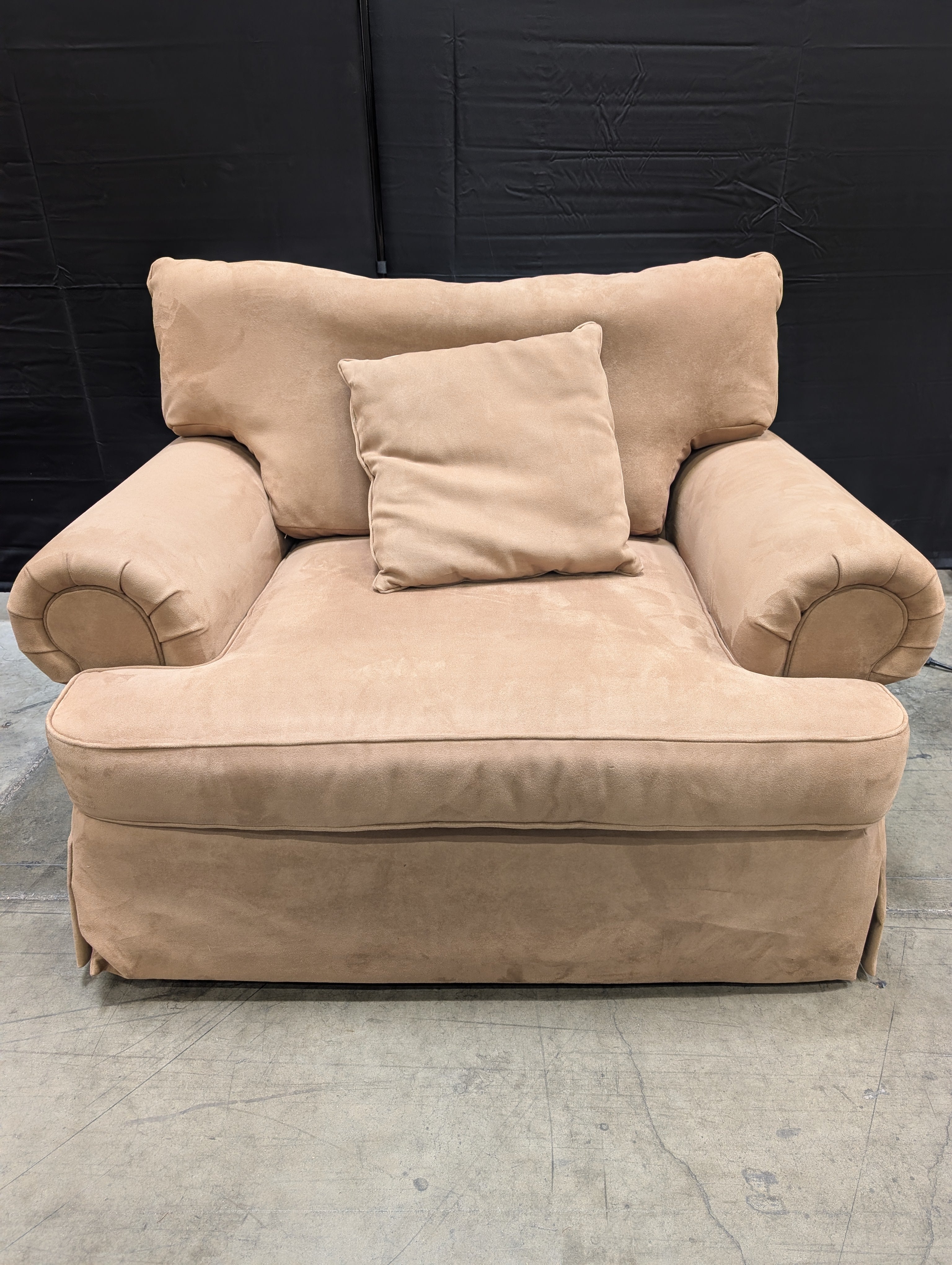 Tan Oversized Flexsteel Armchair
