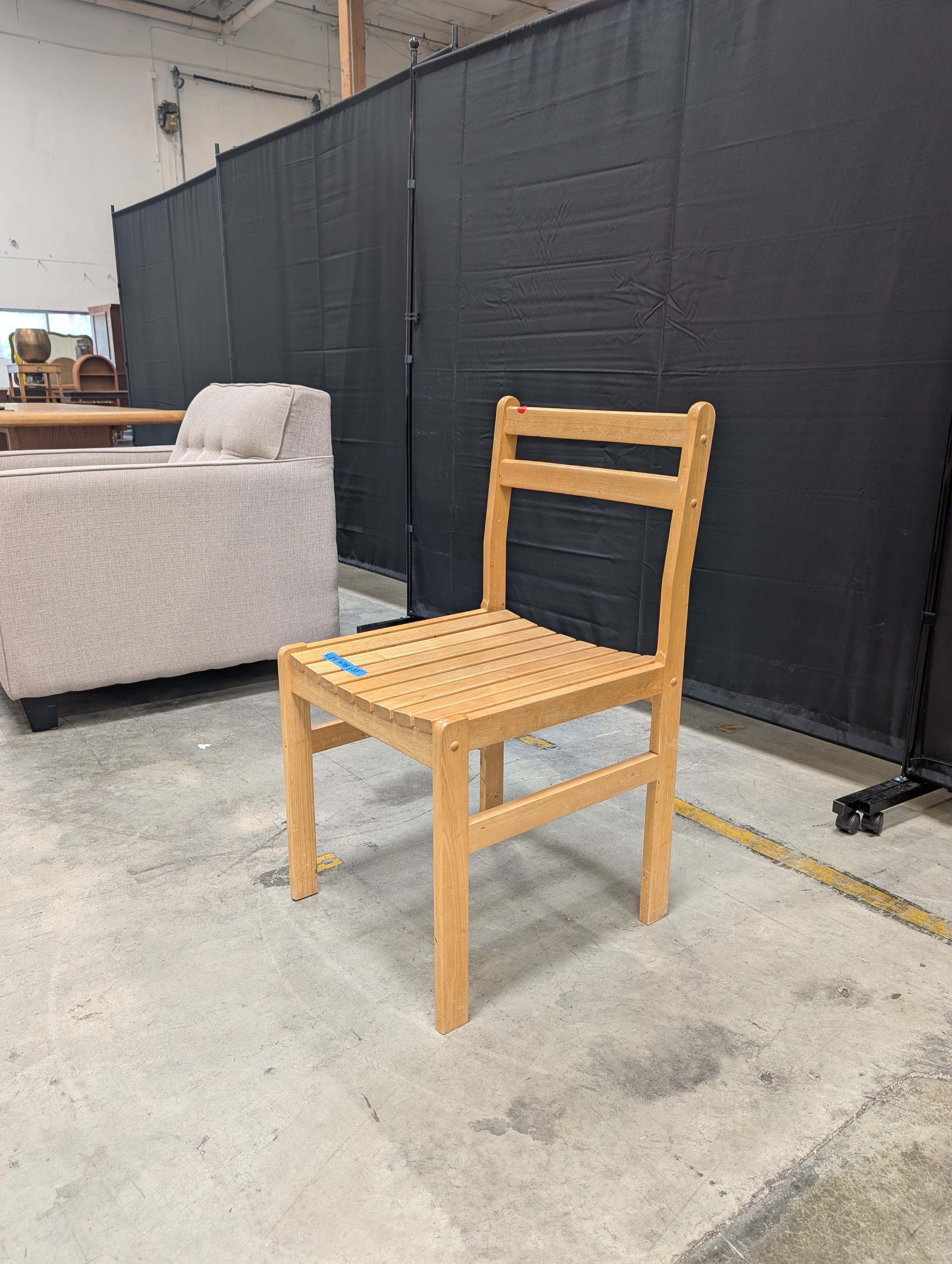Slatted Seat Dining Chair in Light Wood