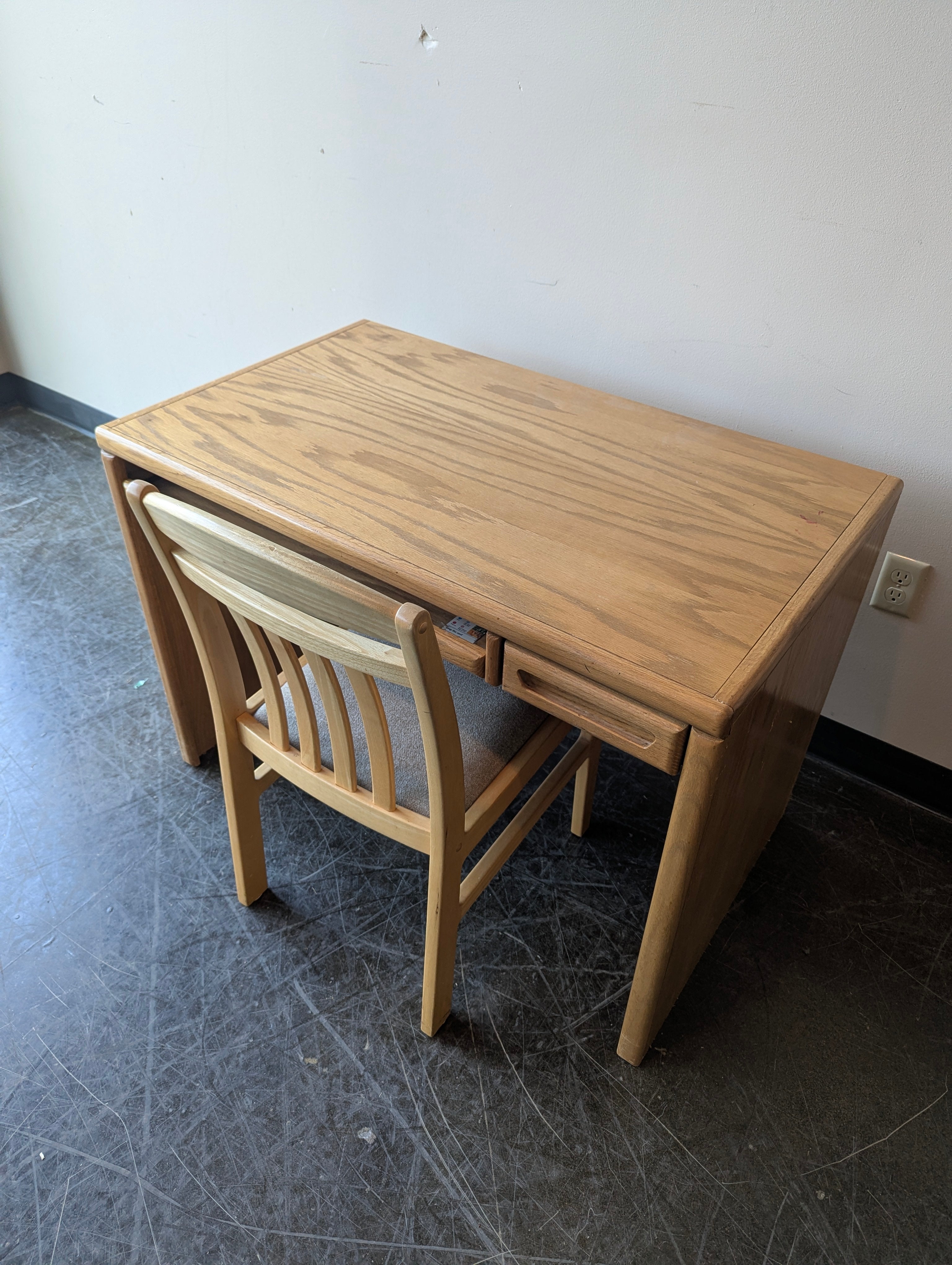 Compact Wooden Desk and Chair Set with Pull-Out Shelf