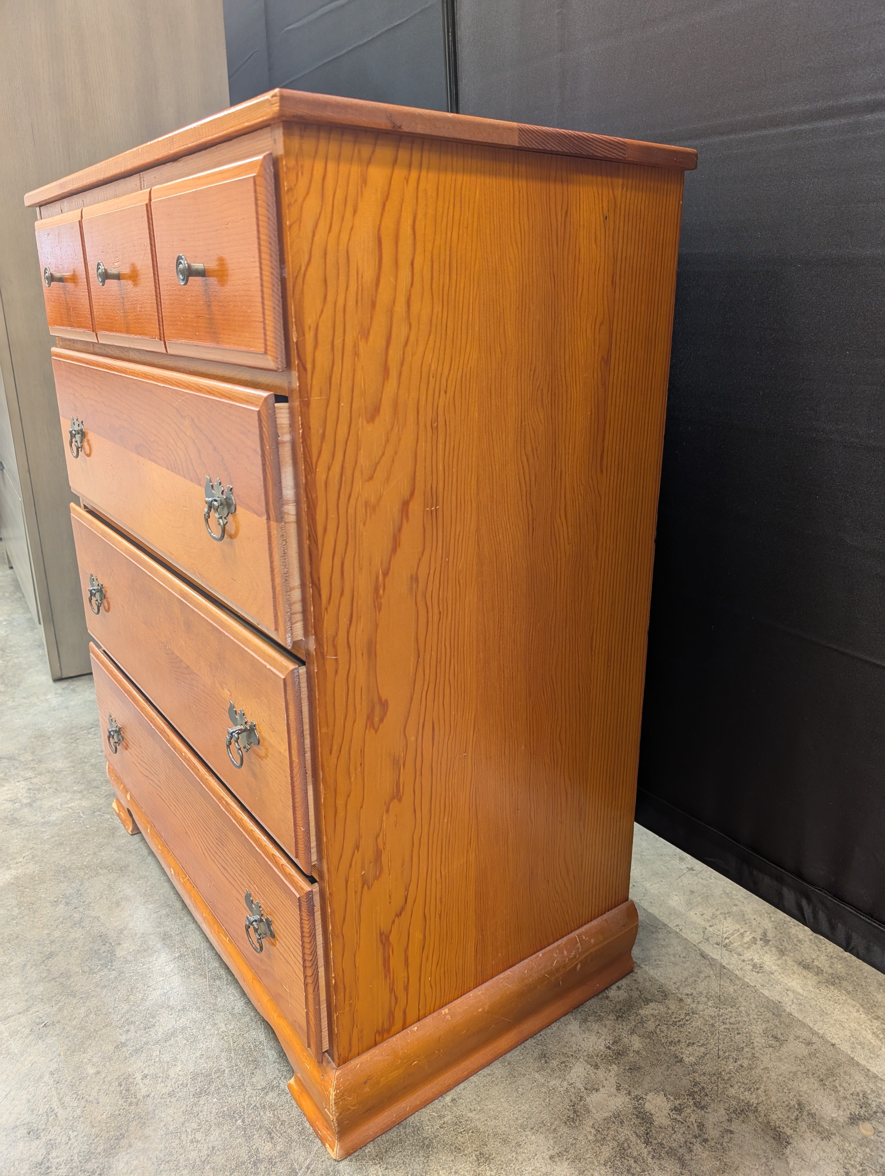 Vintage Maple Four-Drawer Dresser in Warm Honey