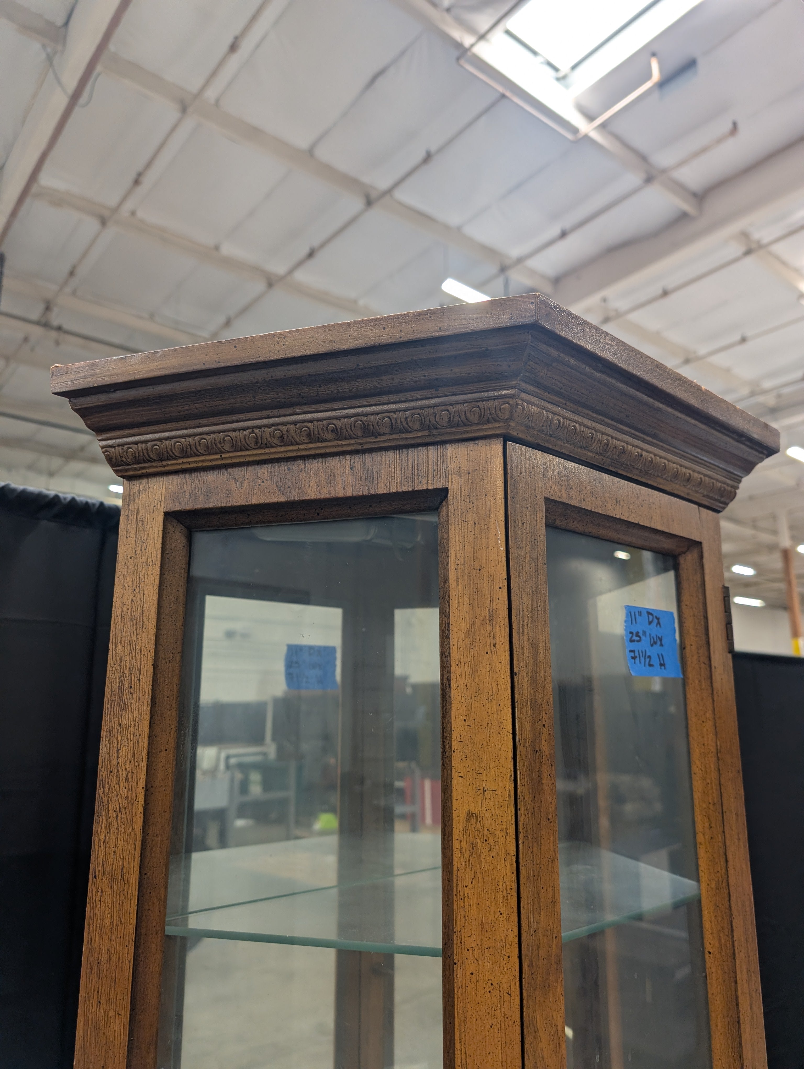 Traditional Hardwood Corner Display Cabinet with Glass Shelves
