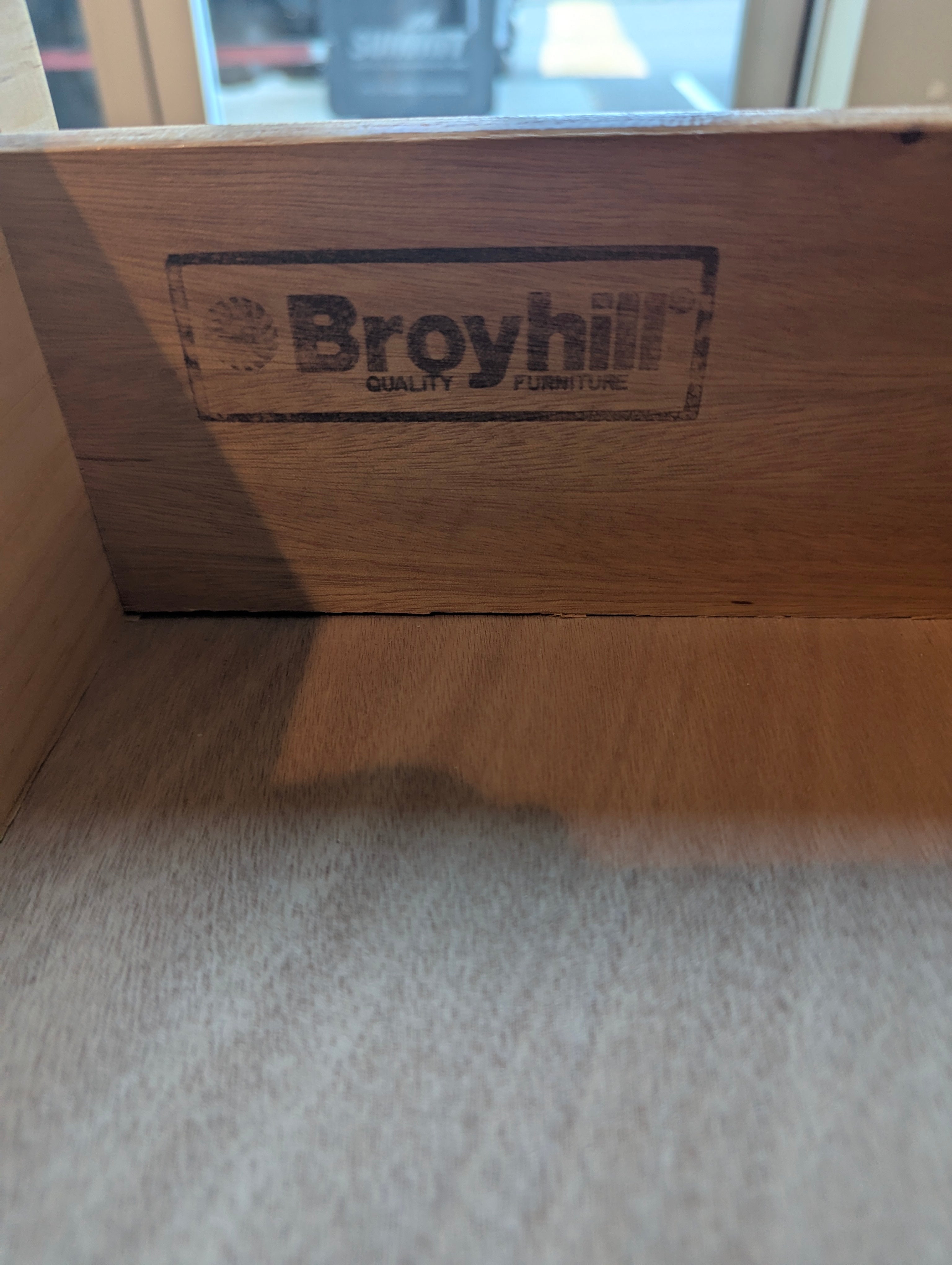Broyhill Light Wood Six Drawer Dresser with Mirror