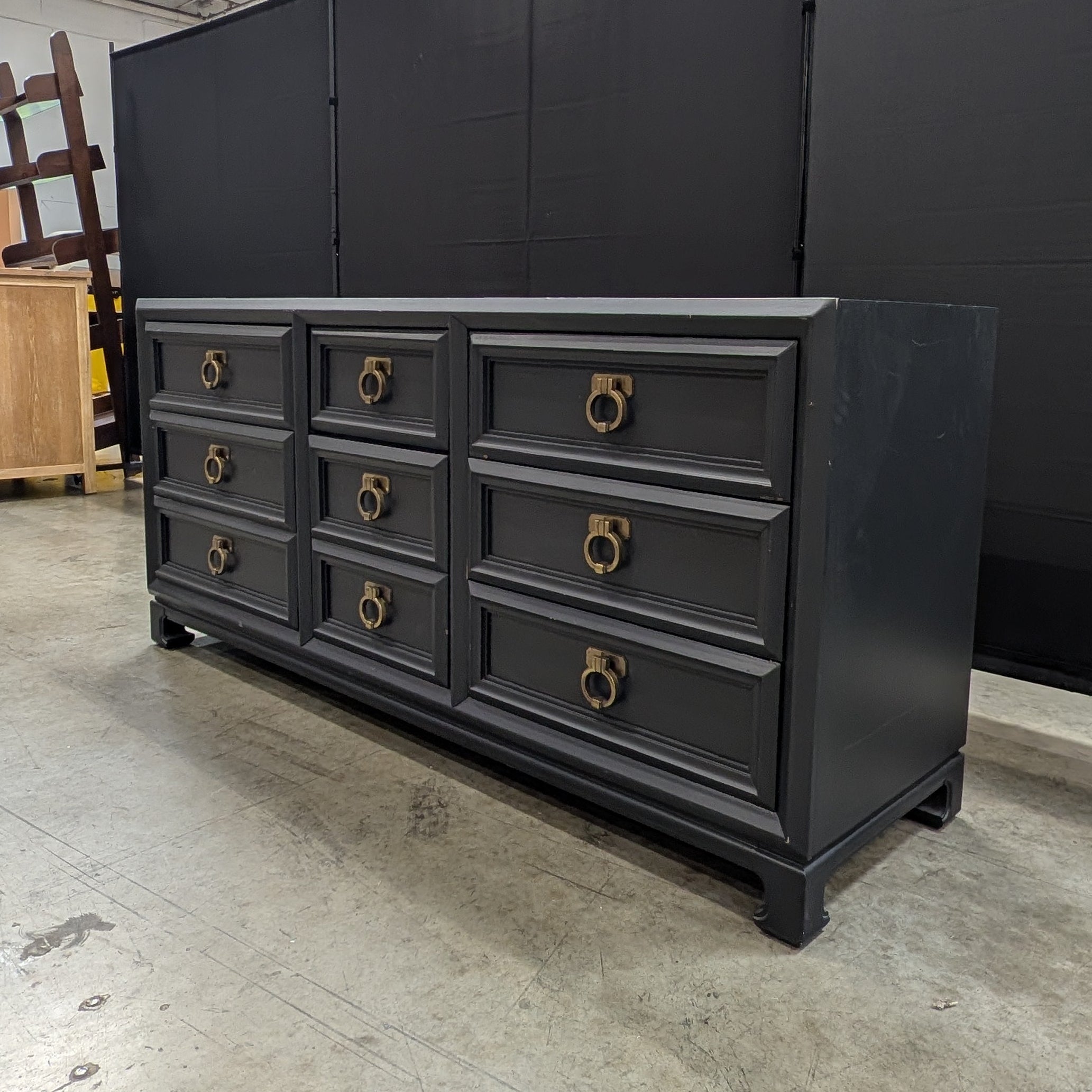 Black Thomasville eight-Drawer Dresser