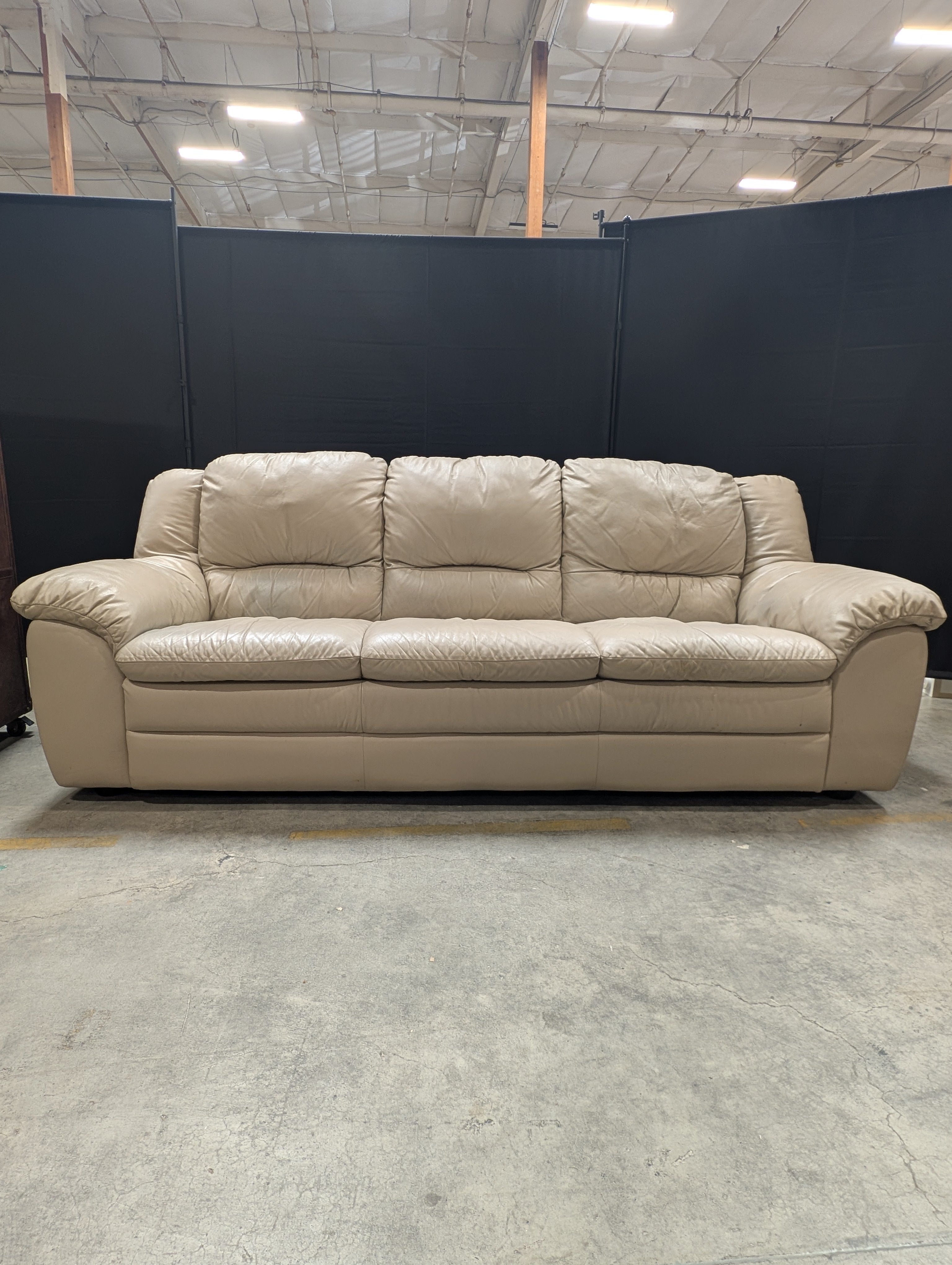 Spacious Three-Seater Sofa with Rolled Arms