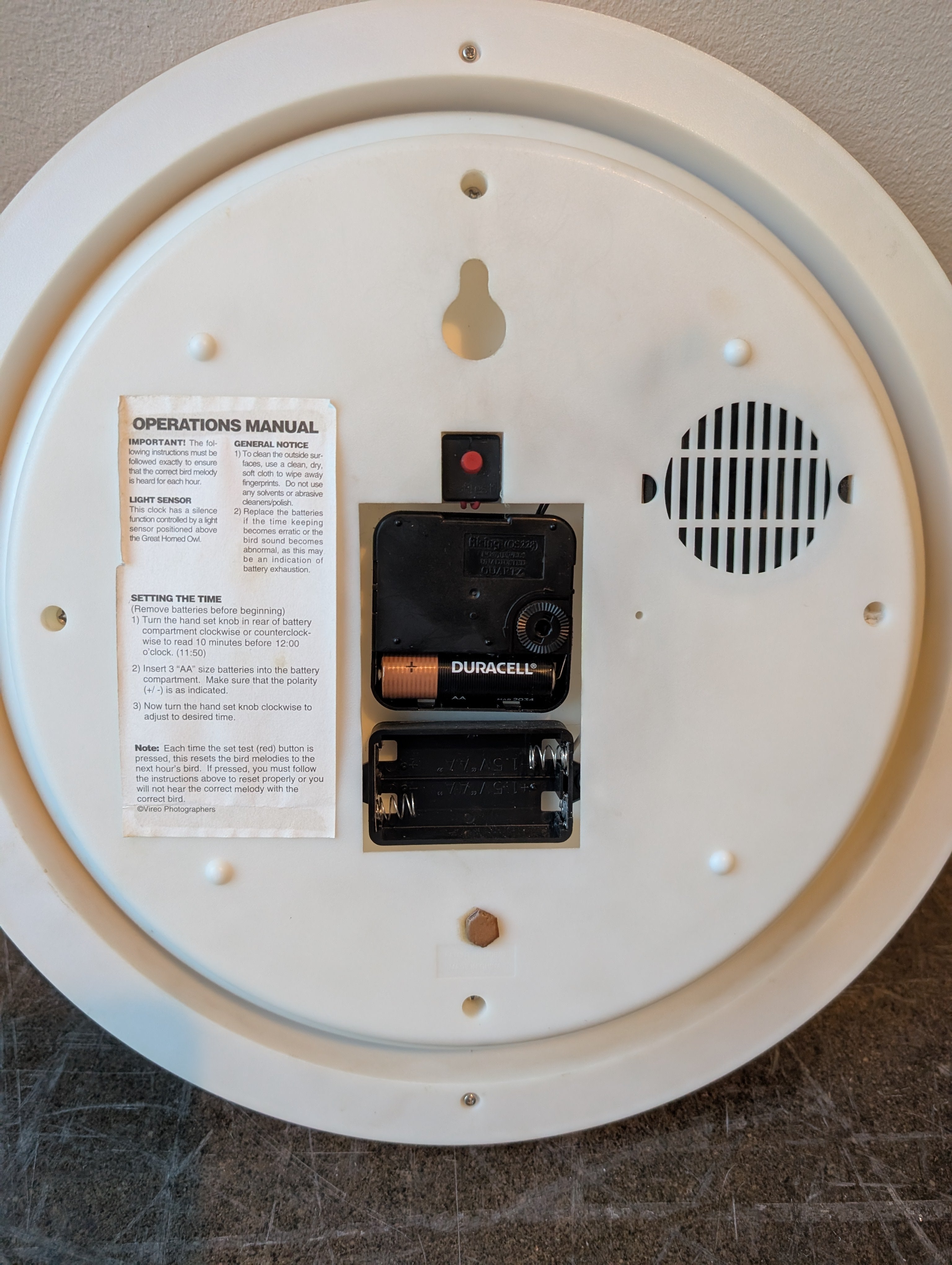 Audubon Society Bird Species Wood-Grain Quartz Wall Clock