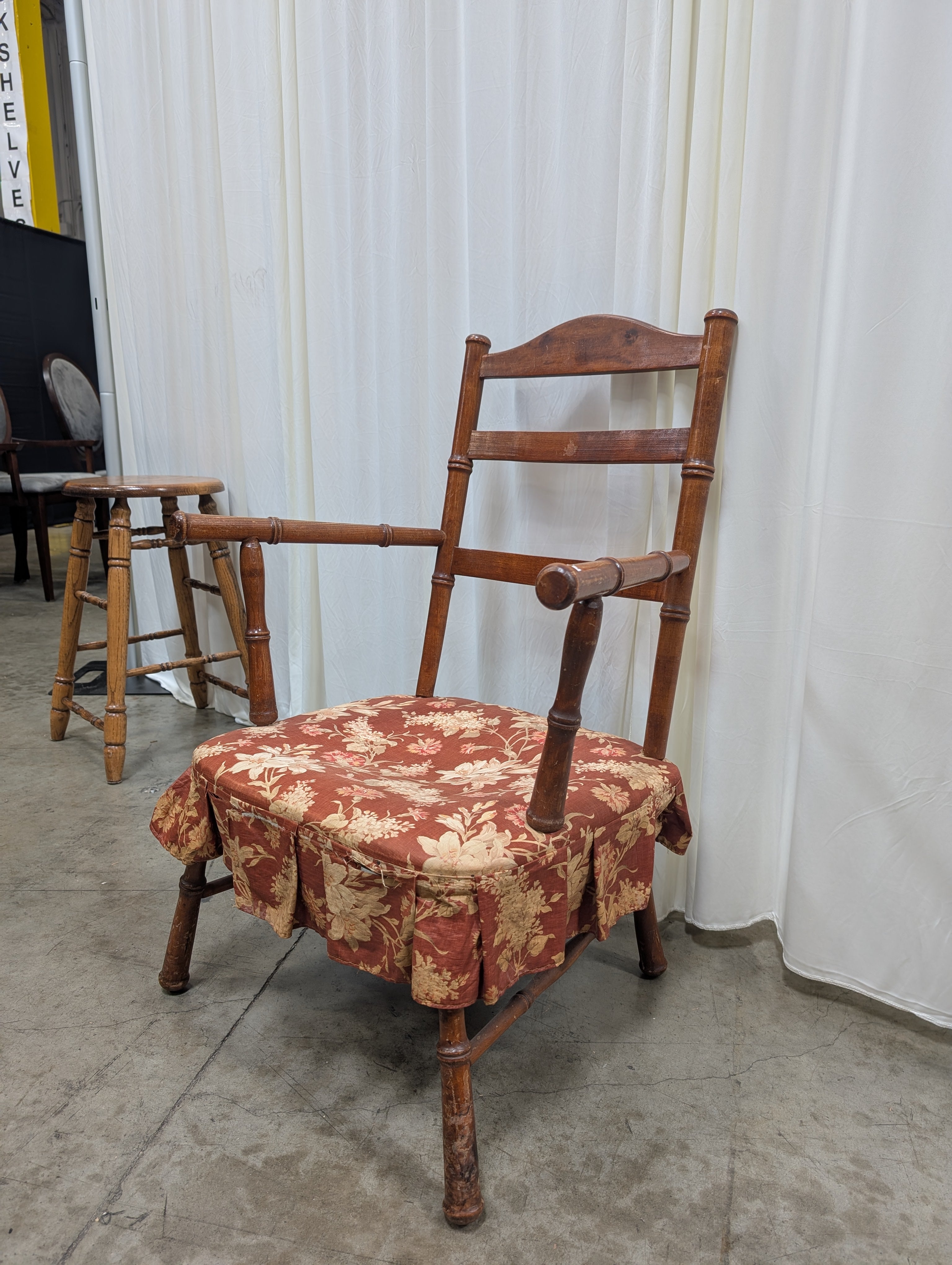 Wooden Spindle Back Accent Chair
