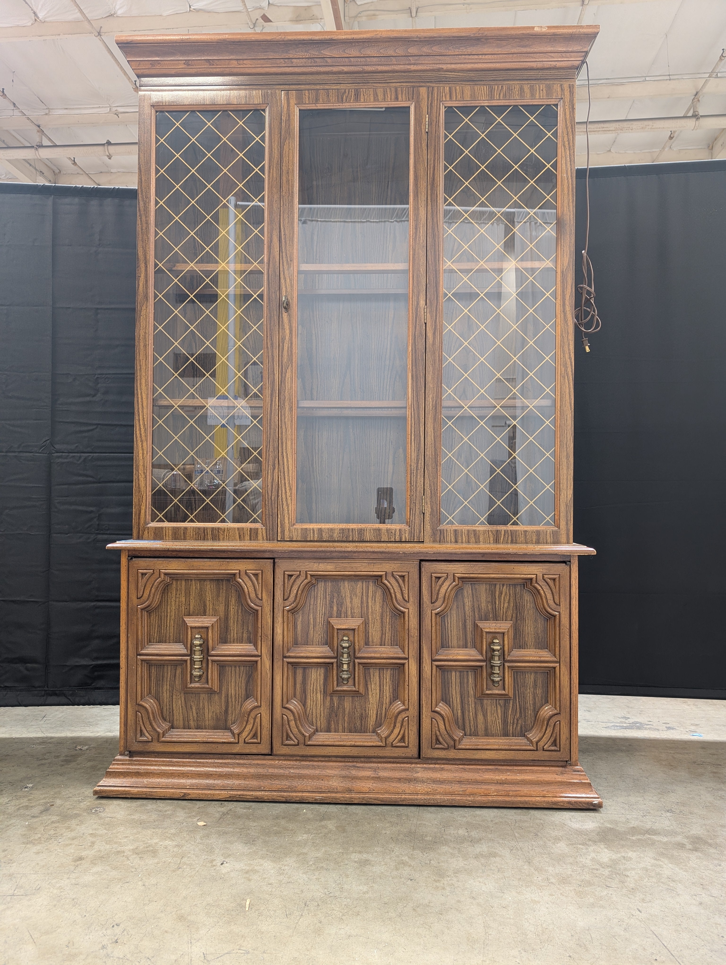 Traditional Wood China Cabinet with Lattice Glass Doors